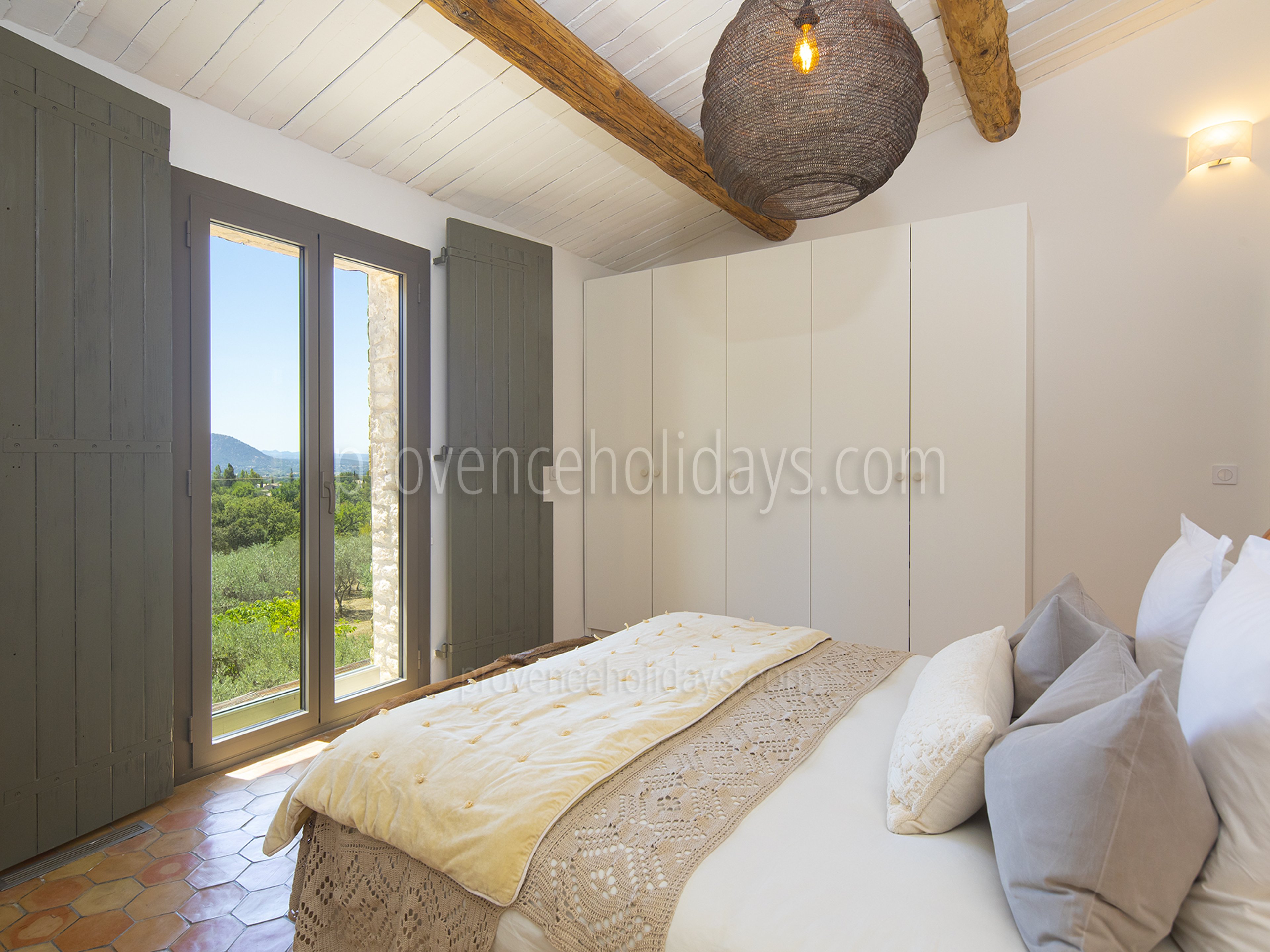 38 - Escapade en Luberon: Villa: Bedroom