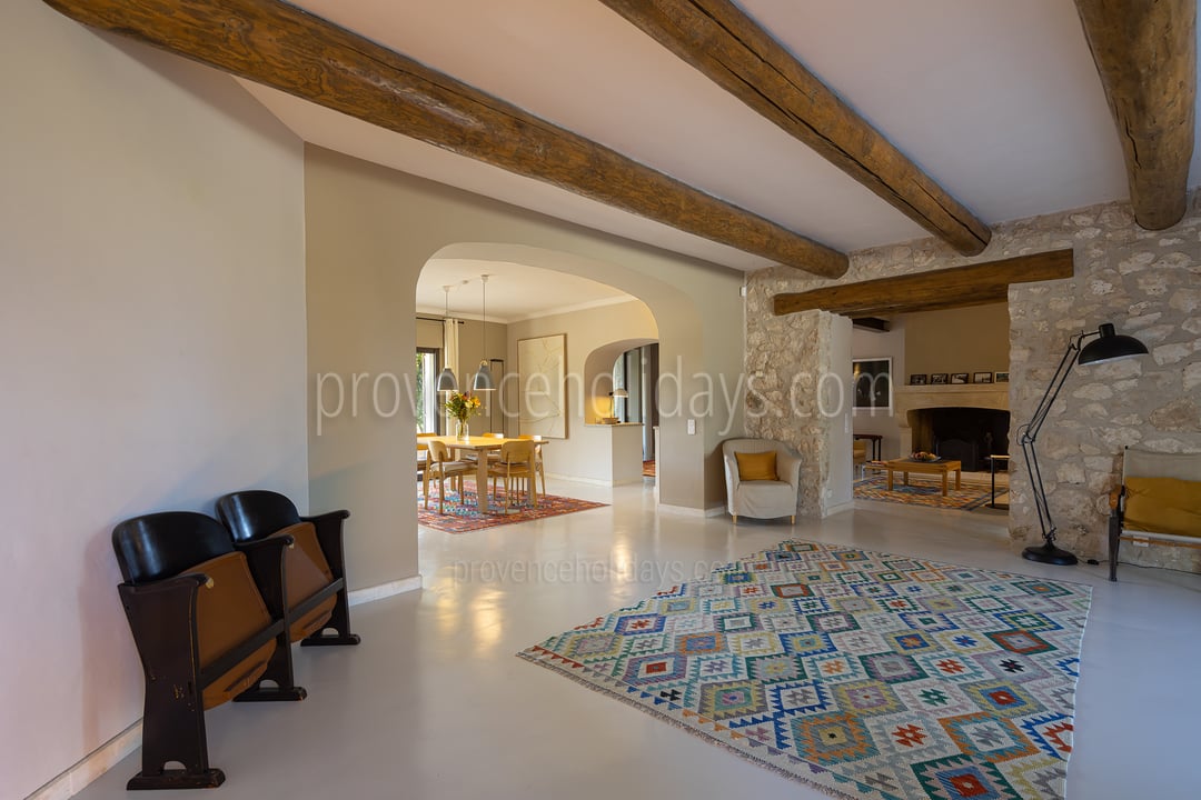 19 - Le Mas d\'Orgon: Villa: Interior