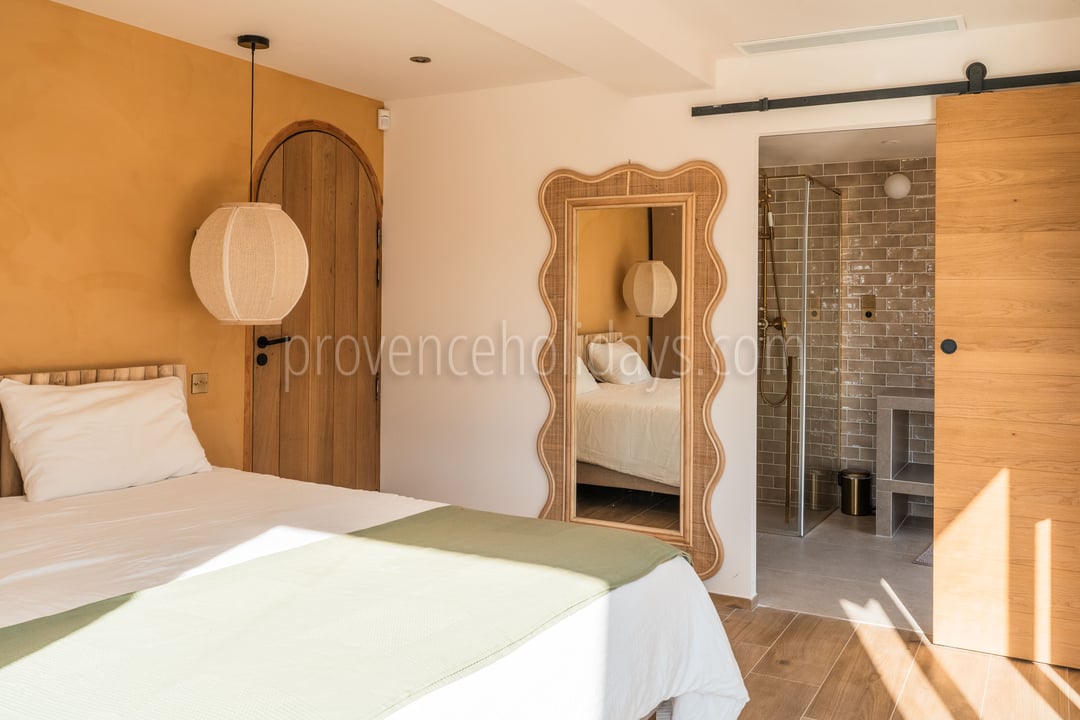 6 - Les Jardins Blancs: Villa: Bedroom