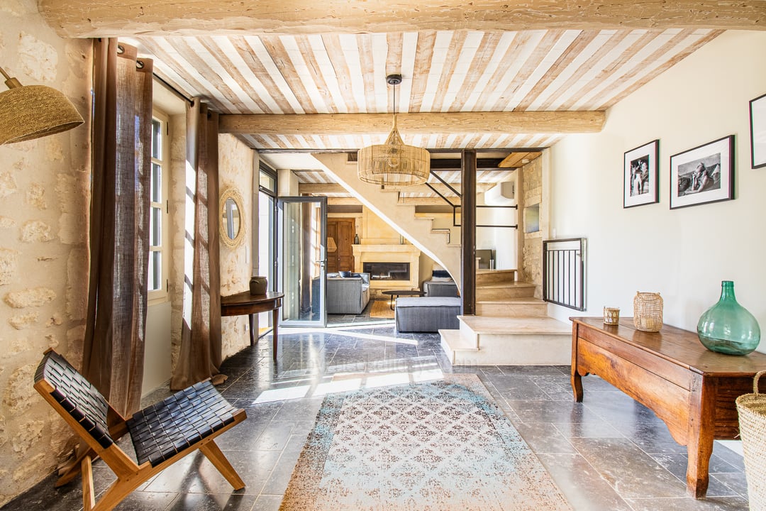 Charming house in the Provençal village of Fontvieille 7 - Mazet de Fontvieille: Villa: Interior