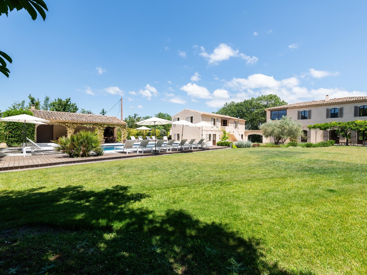 29 - Bastide Gergouven: Villa: Exterior