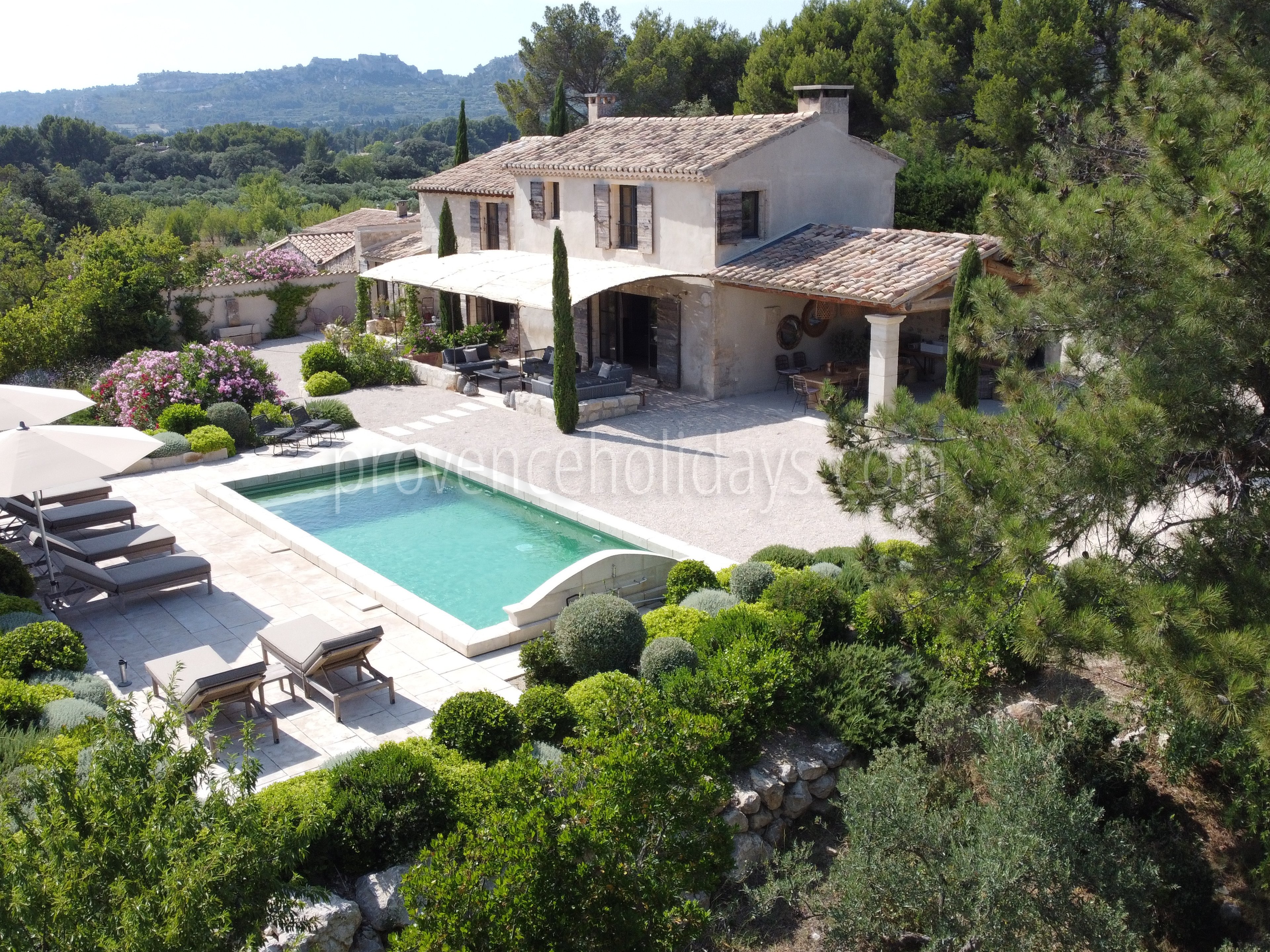 52 - Mas de Provence: Villa: Exterior