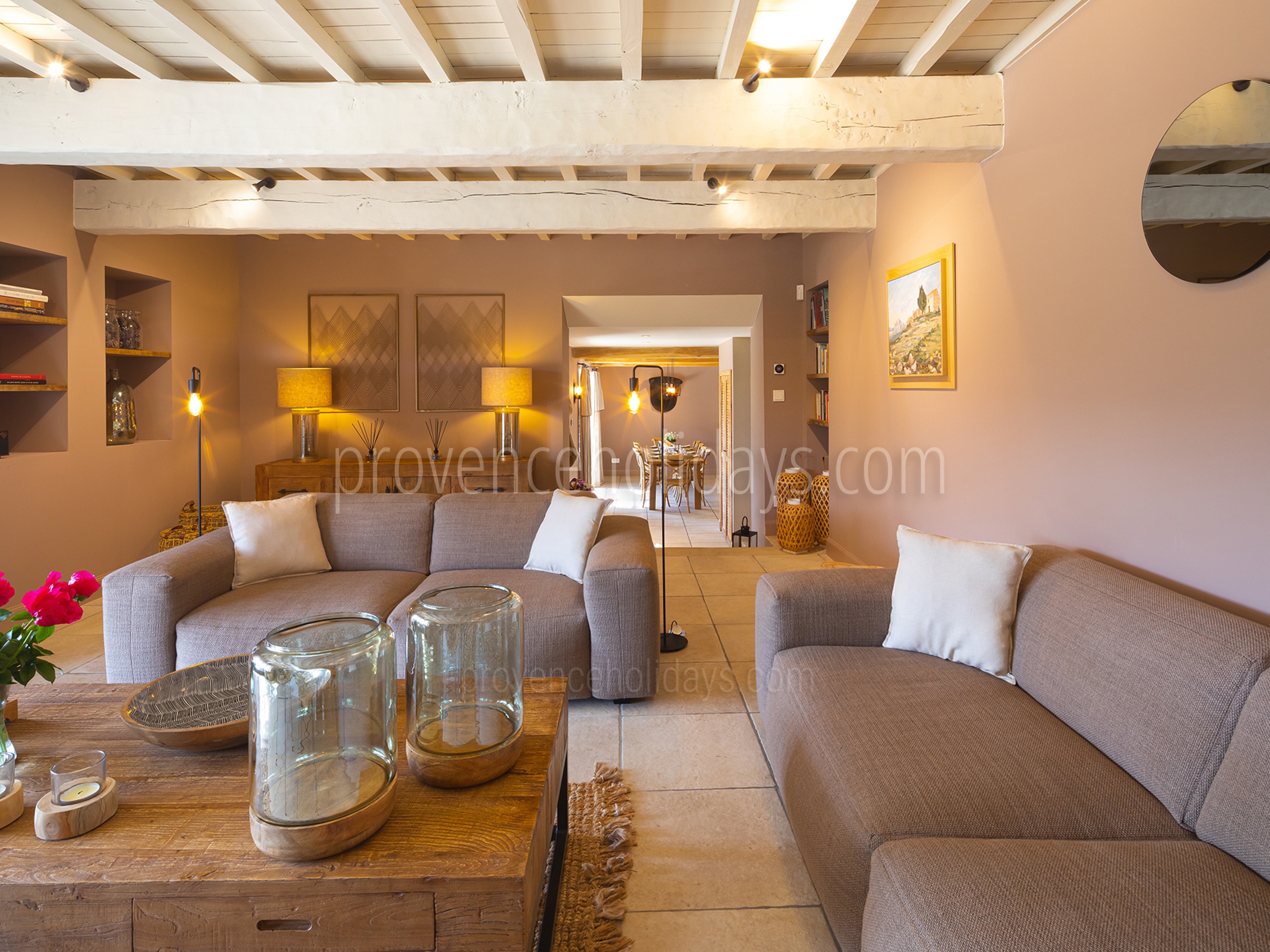 33 - Mas de Provence: Villa: Interior