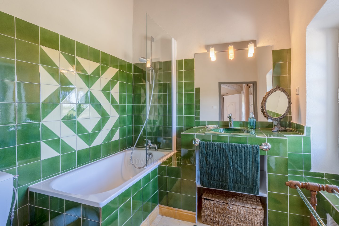 45 - Bastide des Magnans: Villa: Bathroom