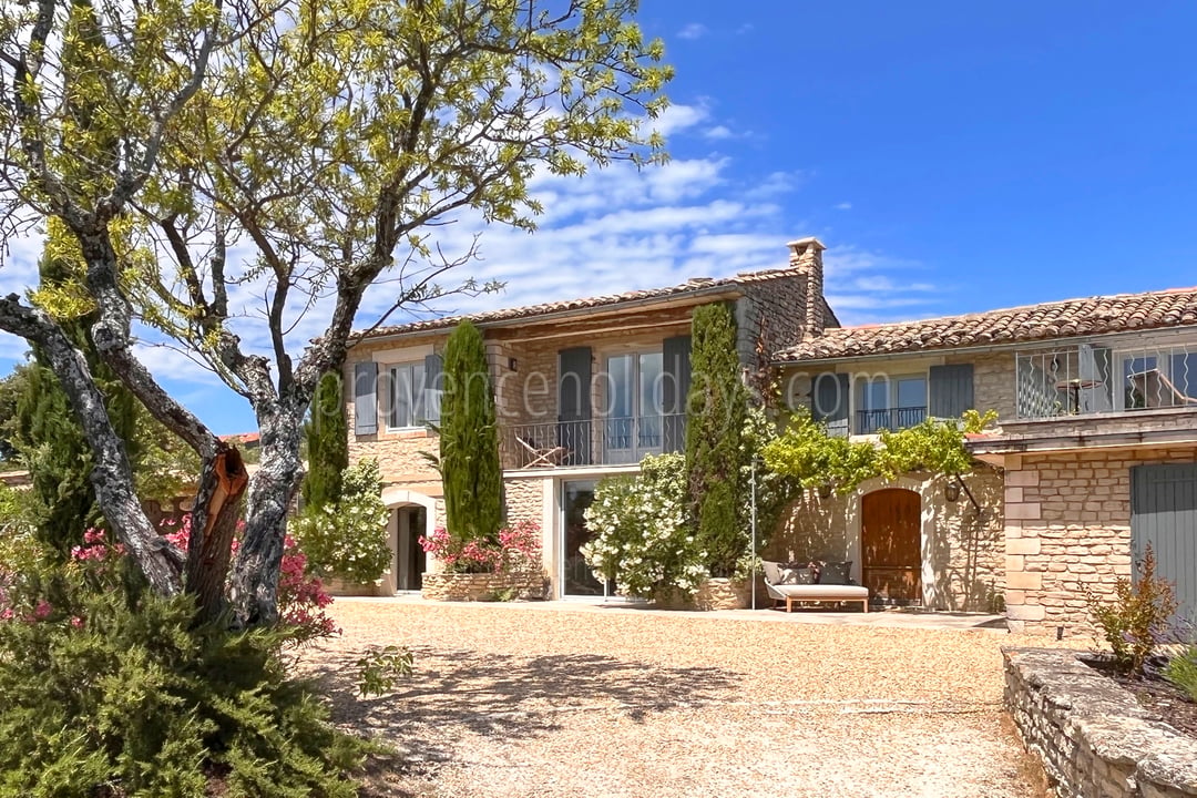 36 - Villa Kermès: Villa: Exterior