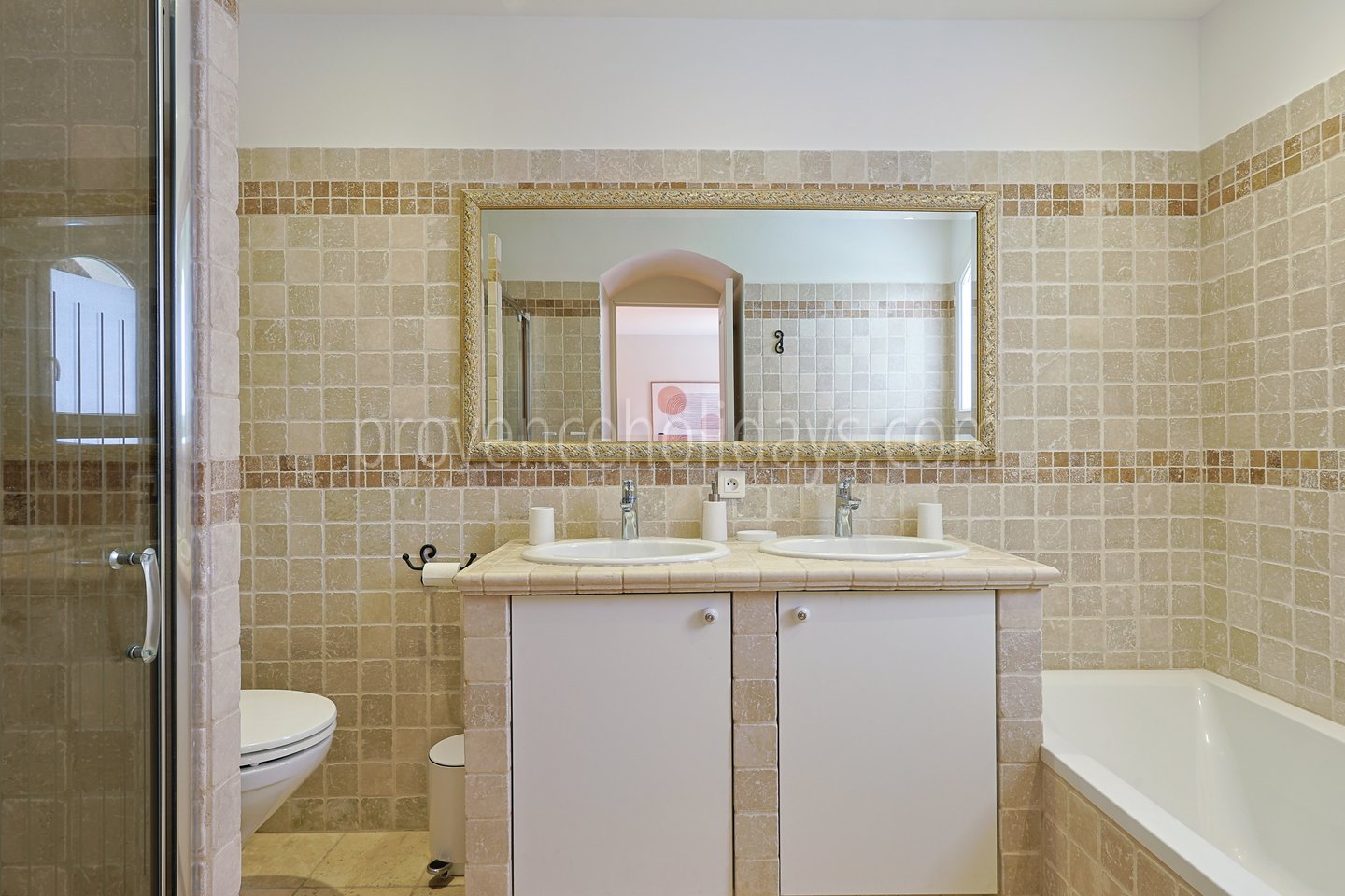 32 - Villa Beau Rivage: Villa: Bathroom