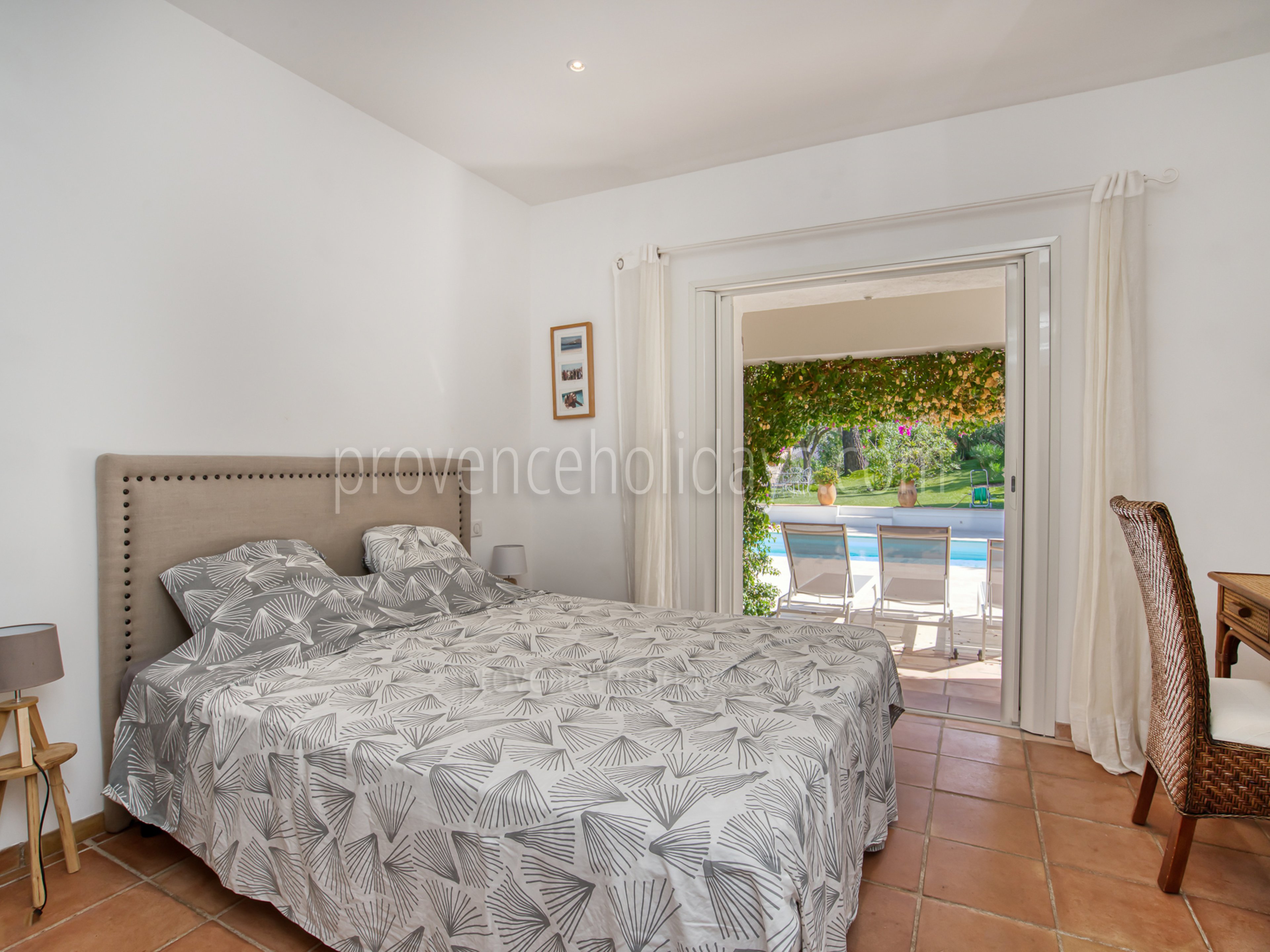 8 - Villa Arancia: Villa: Bedroom