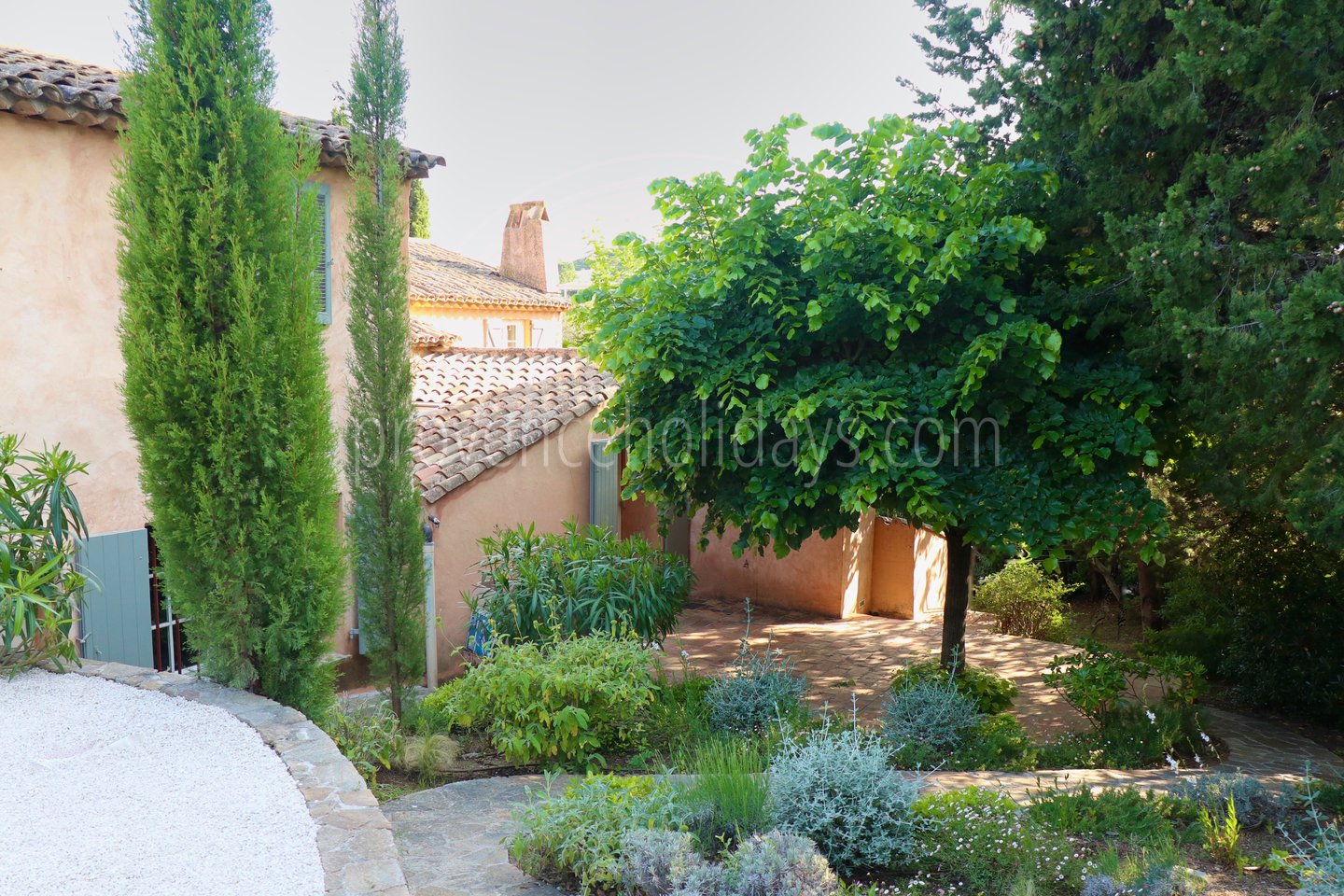 27 - Bastide Shalimar: Villa: Exterior