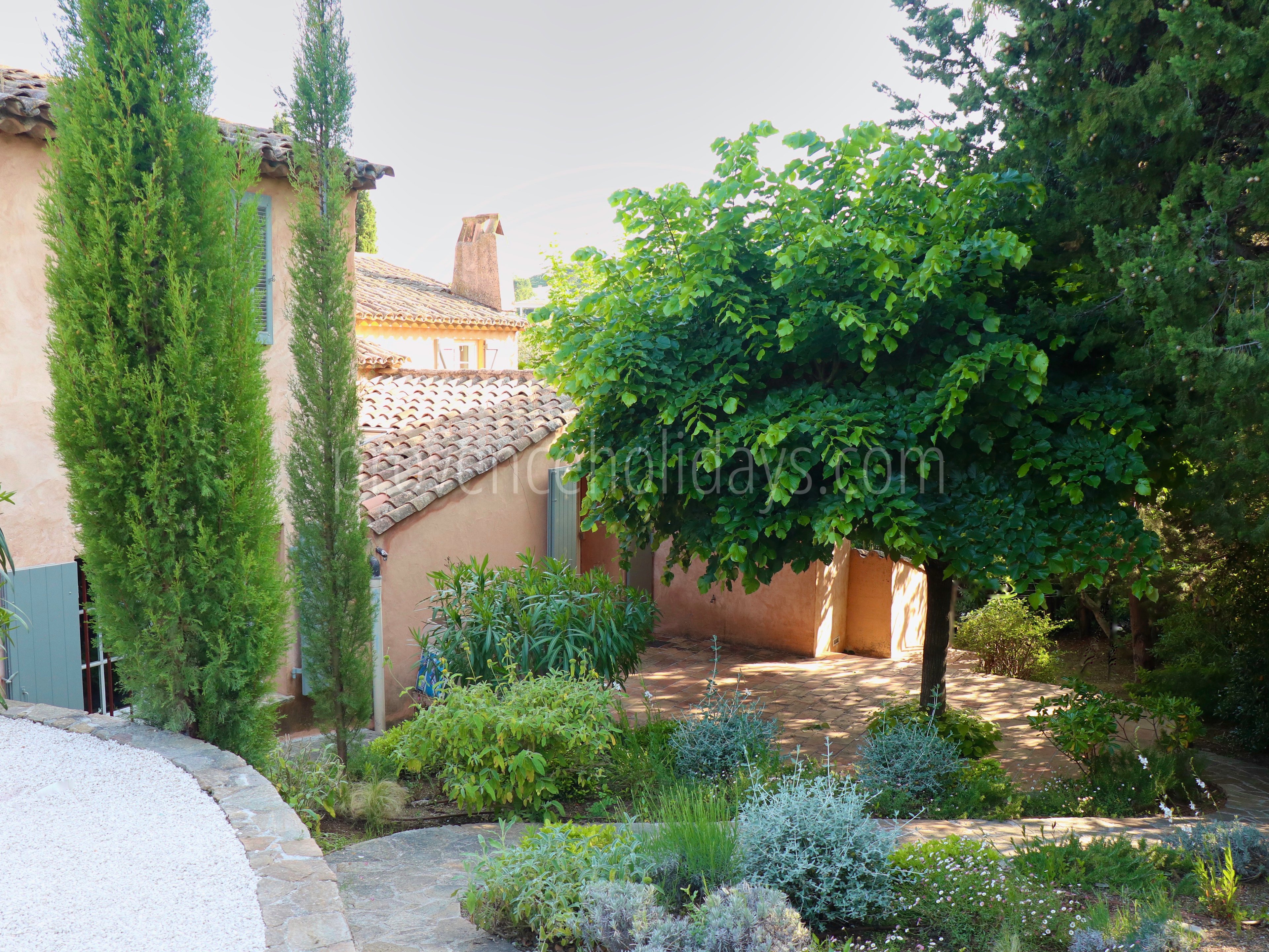 27 - Bastide Shalimar: Villa: Exterior