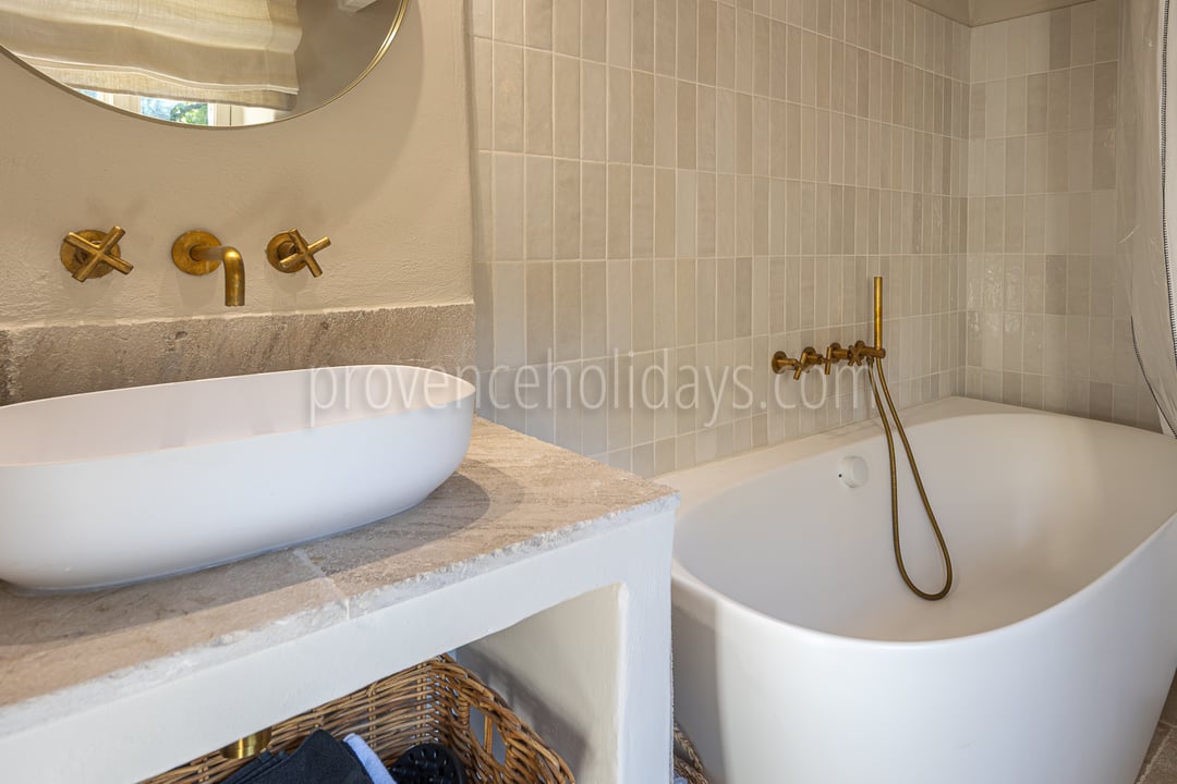 29 - Le Mazet des Collines: Villa: Bathroom