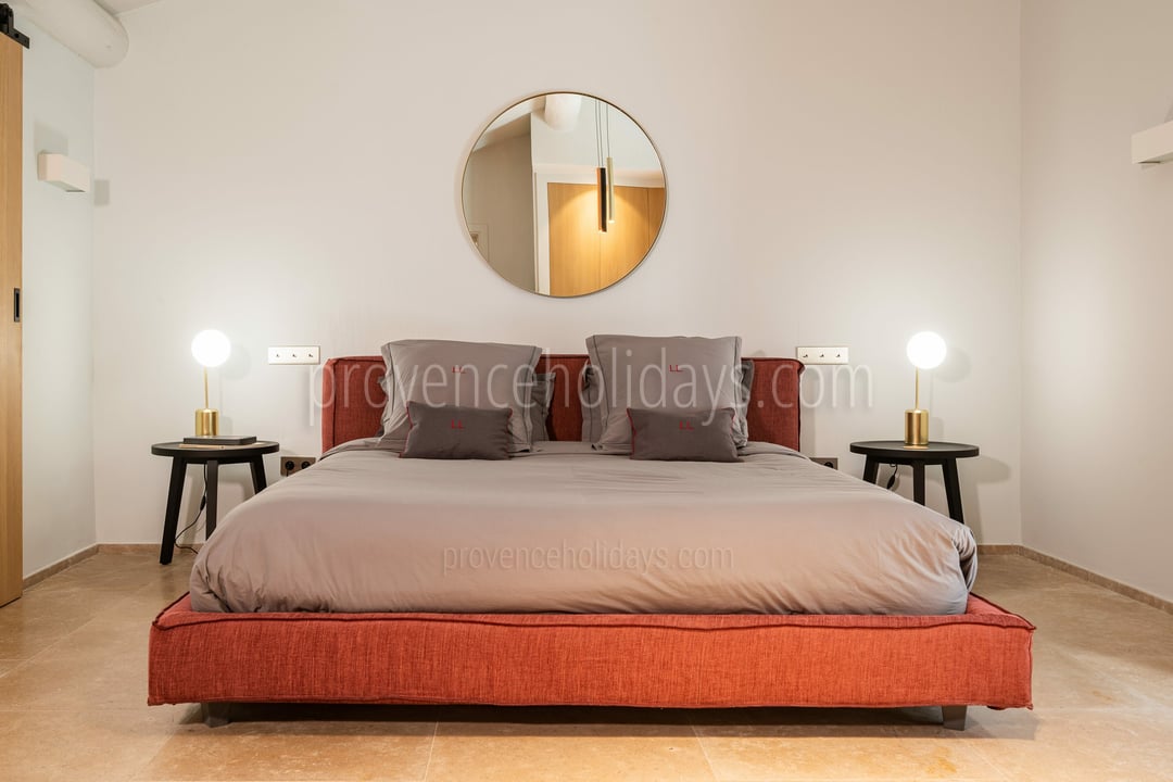 8 - Villa Olive: Villa: Bedroom