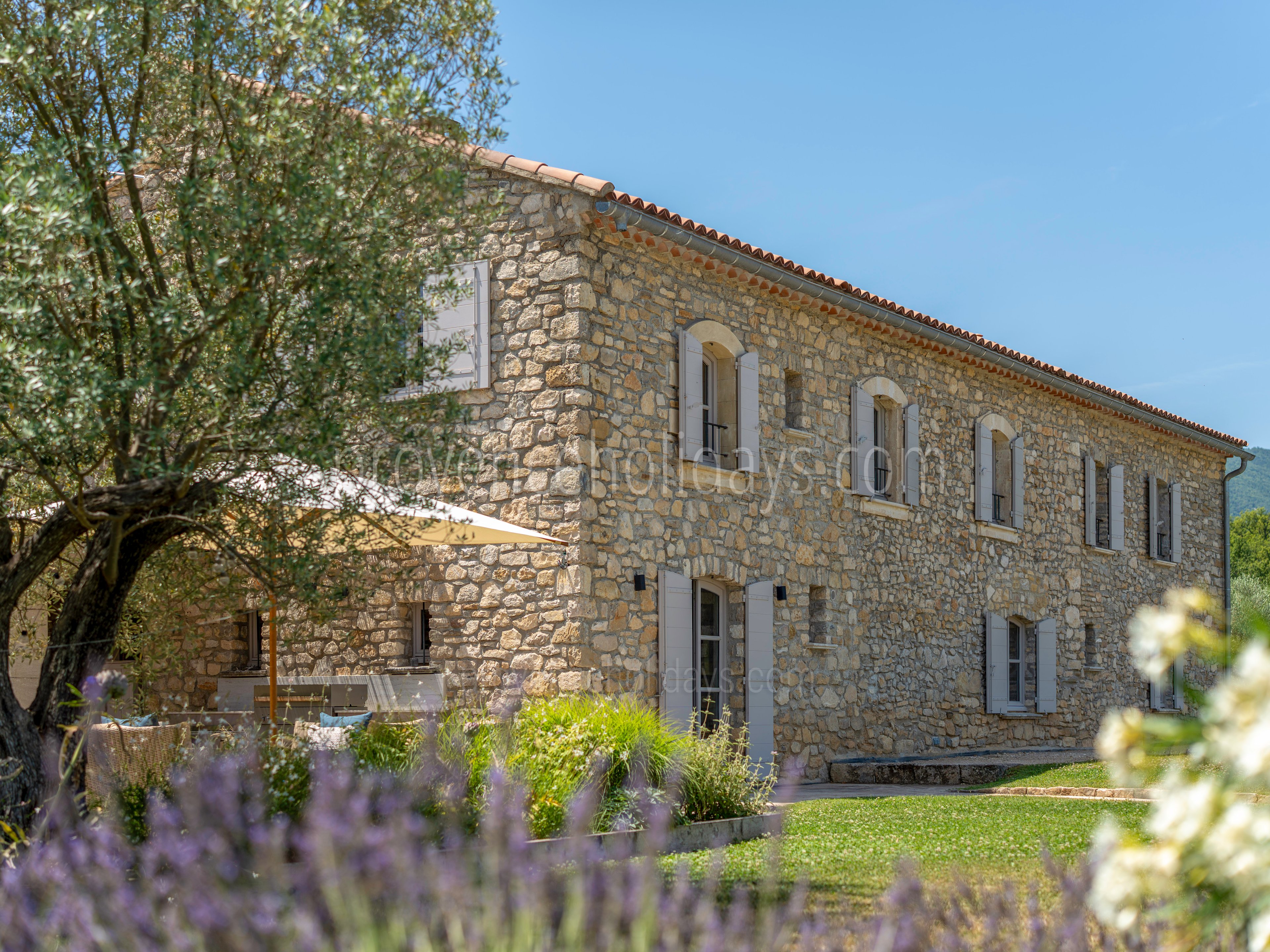 22 - Mas de Saint-Jean: Villa: Exterior