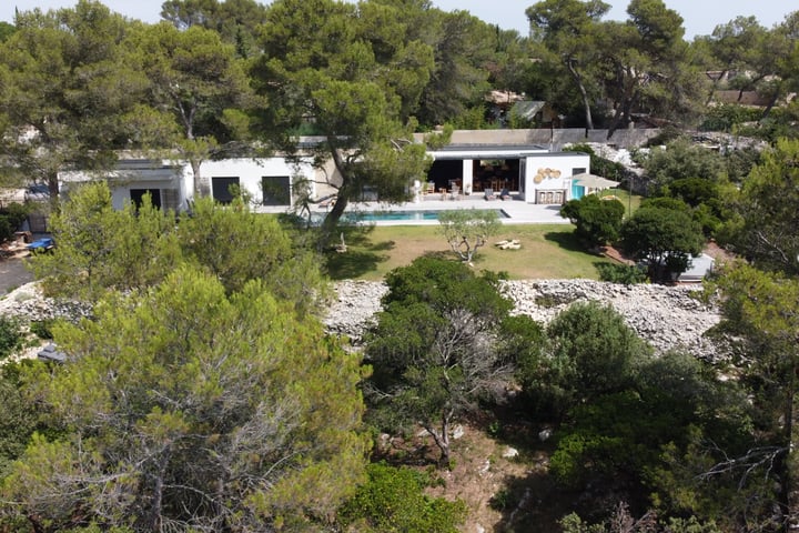 32 - Villa Garrigue: Villa: Exterior