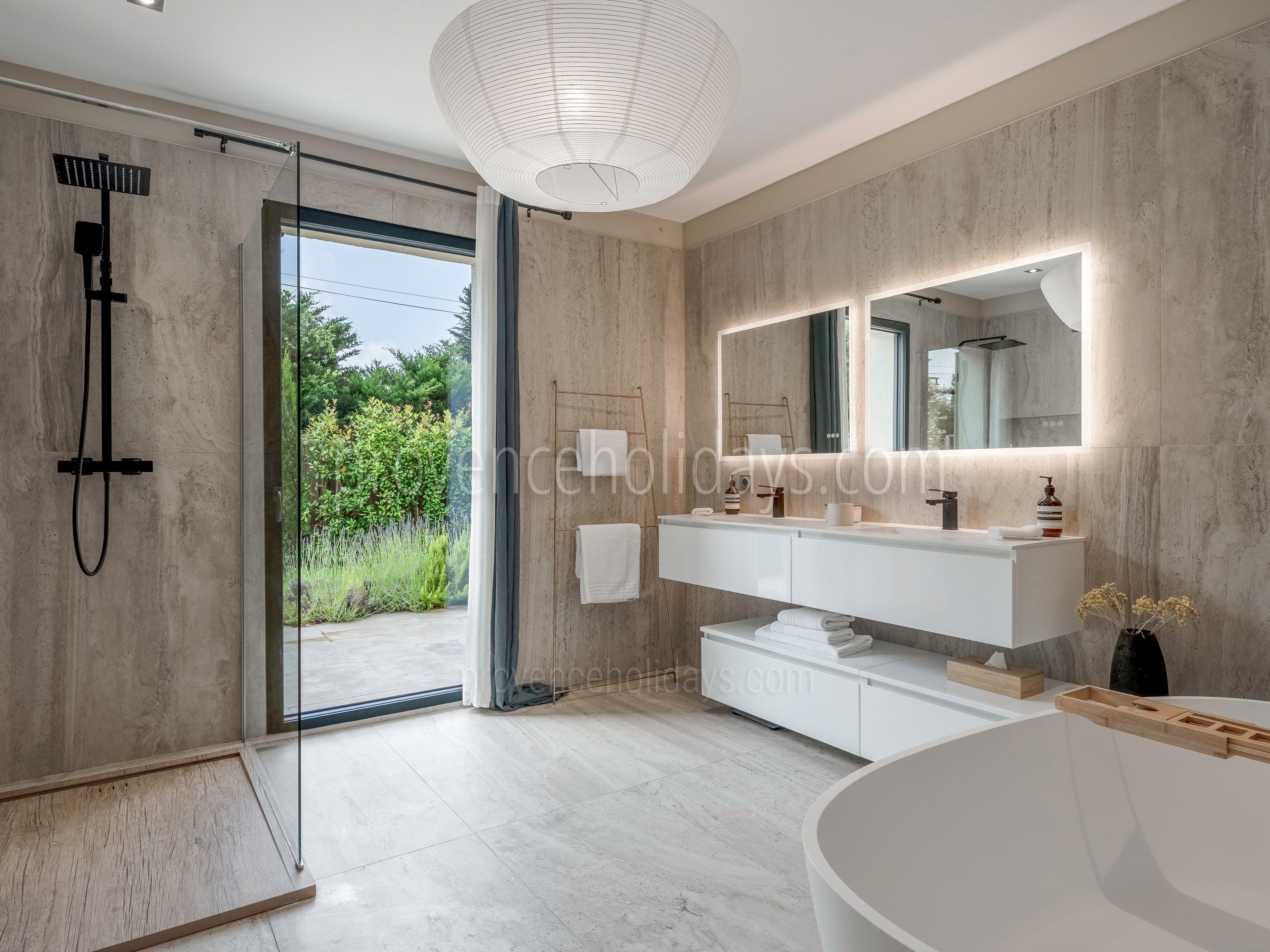 29 - Villa Alma: Villa: Bathroom