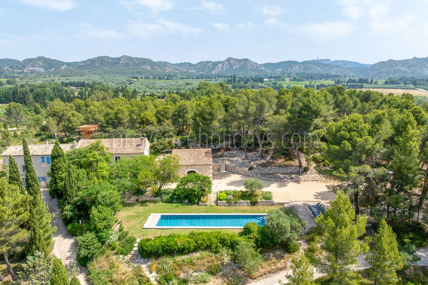 3 - Mas des Roches: Villa: Exterior