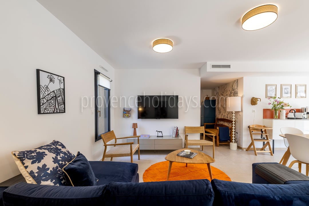 8 - Villa des Cigales: Villa: Interior