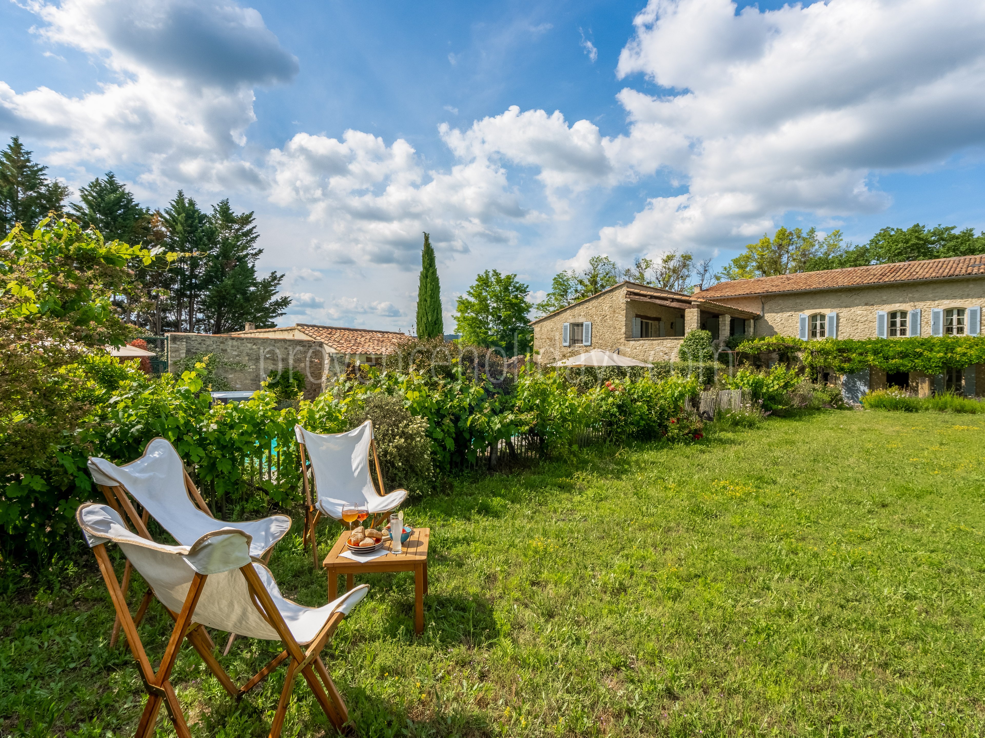 25 - La Bastide Neuve: Villa: Exterior