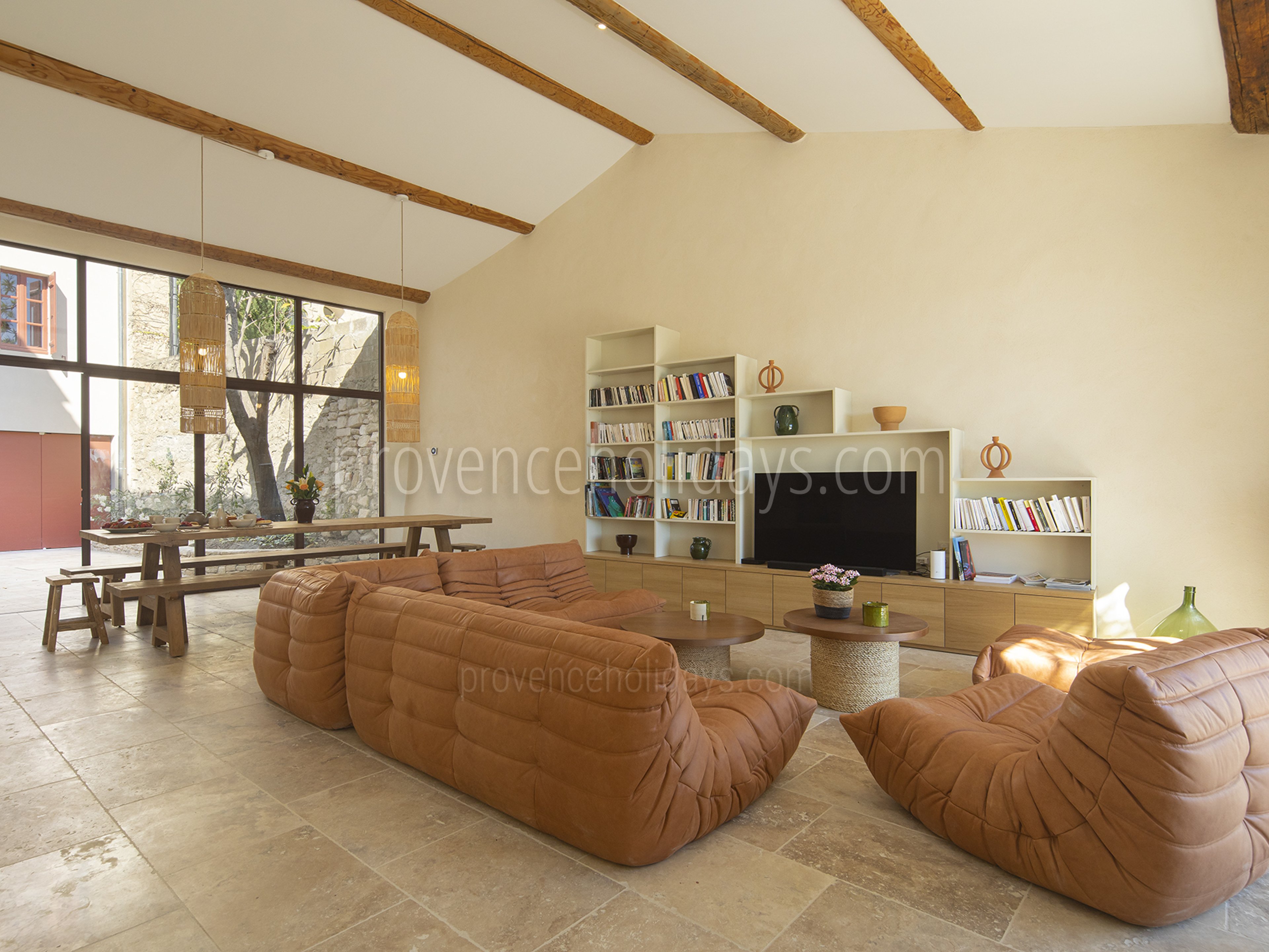 3 - Mas des Remparts: Villa: Interior