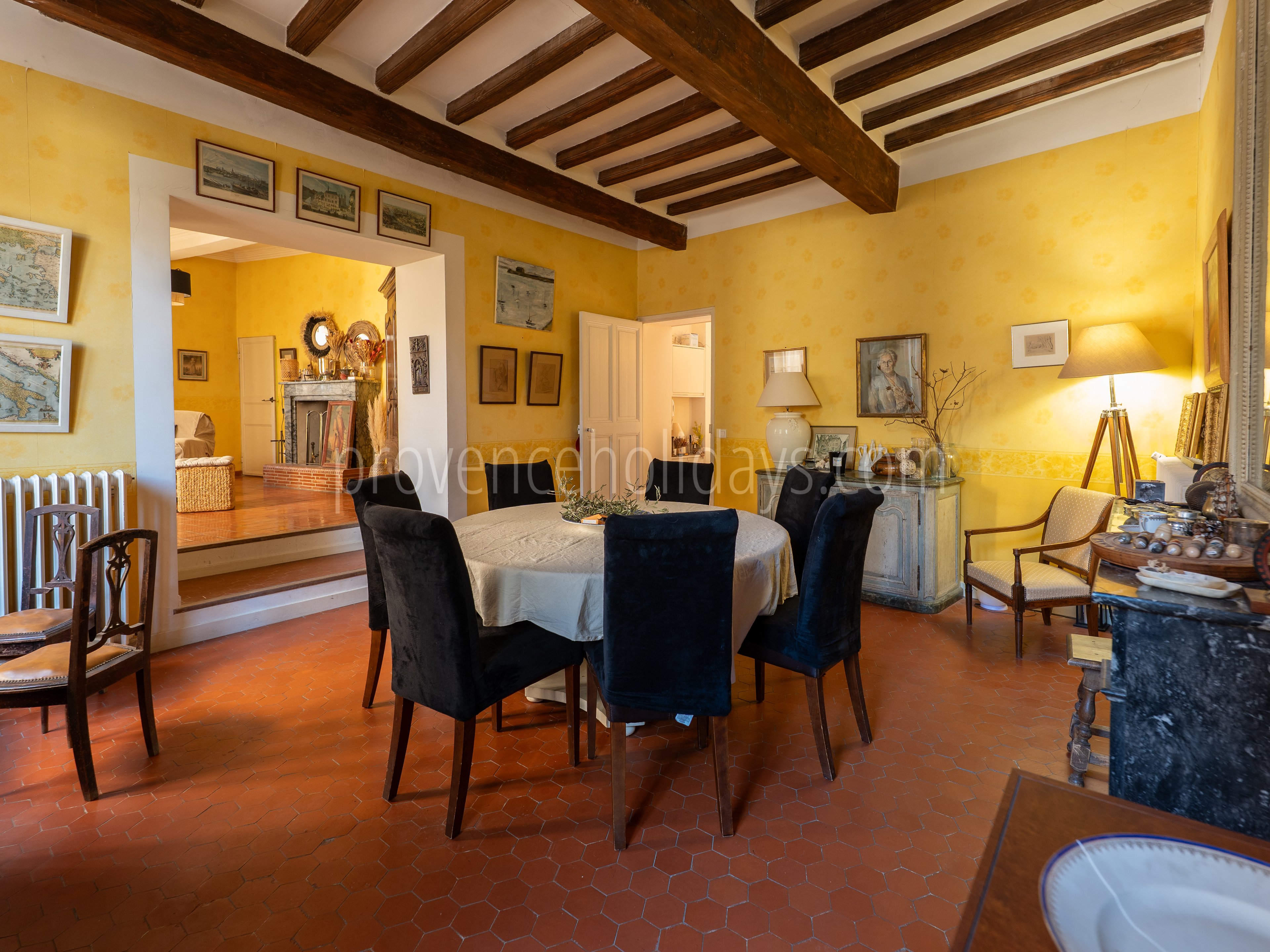 19 - Hotel particulier dans le centre de Mazan: Villa: Interior