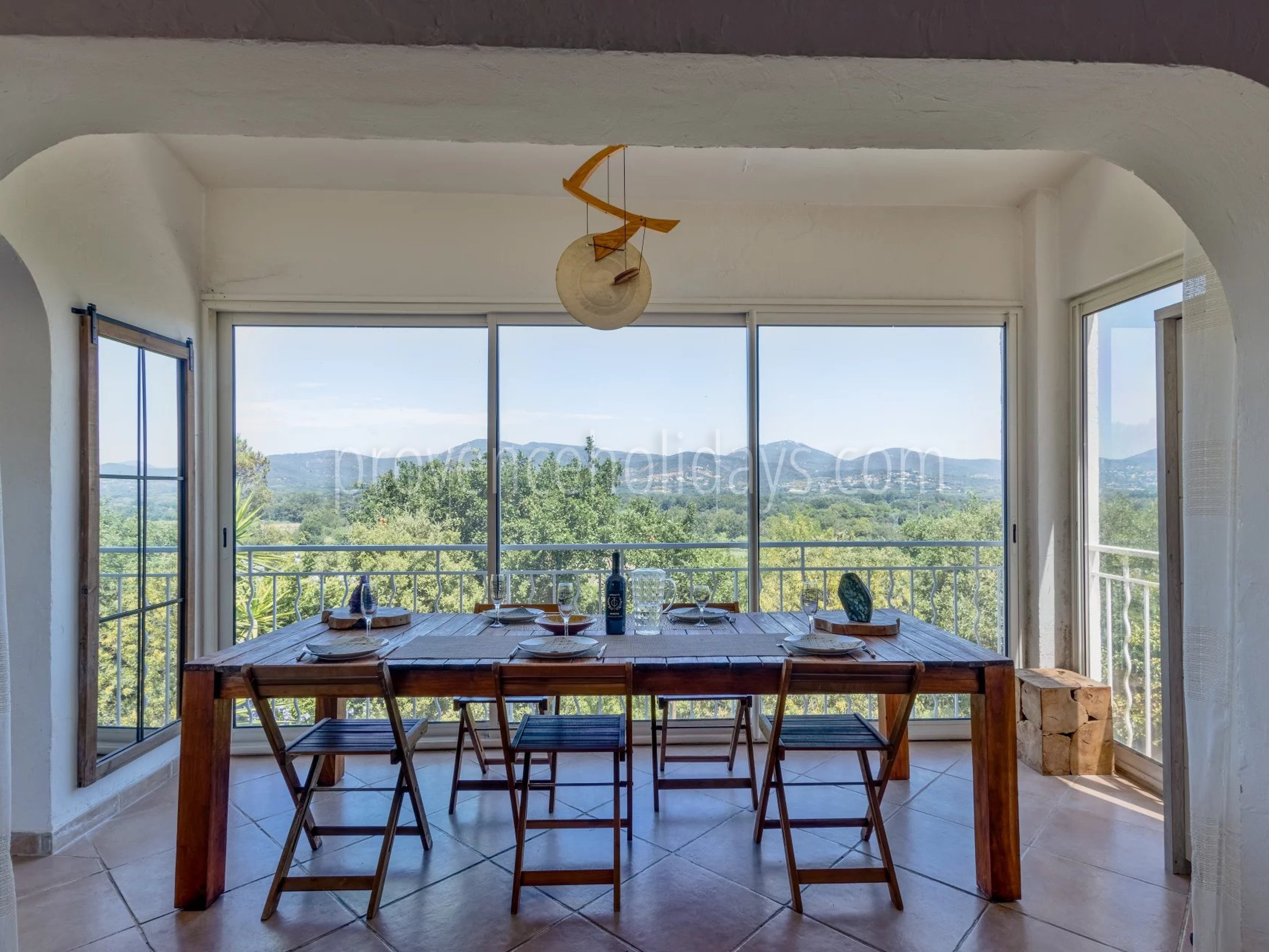 5 - Quiet house in Gassin: Villa: Interior