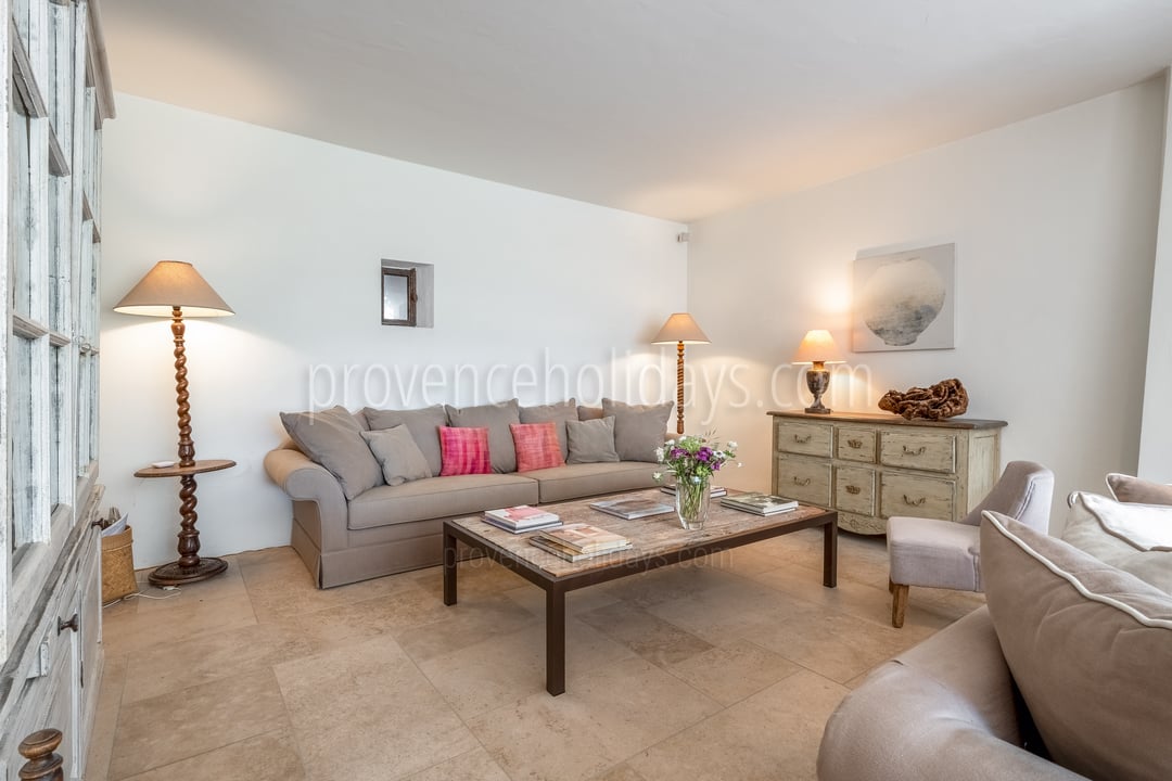 25 - Le Mas des Vignes: Villa: Interior