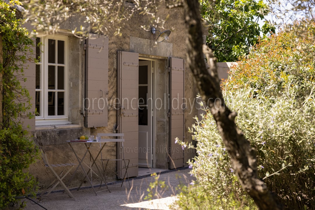 23 - Le Mazet Saint Paul: Villa: Exterior