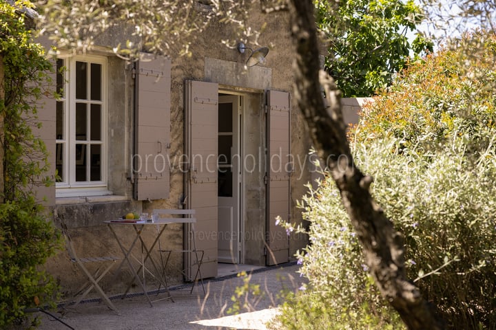 23 - Le Mazet Saint Paul: Villa: Exterior