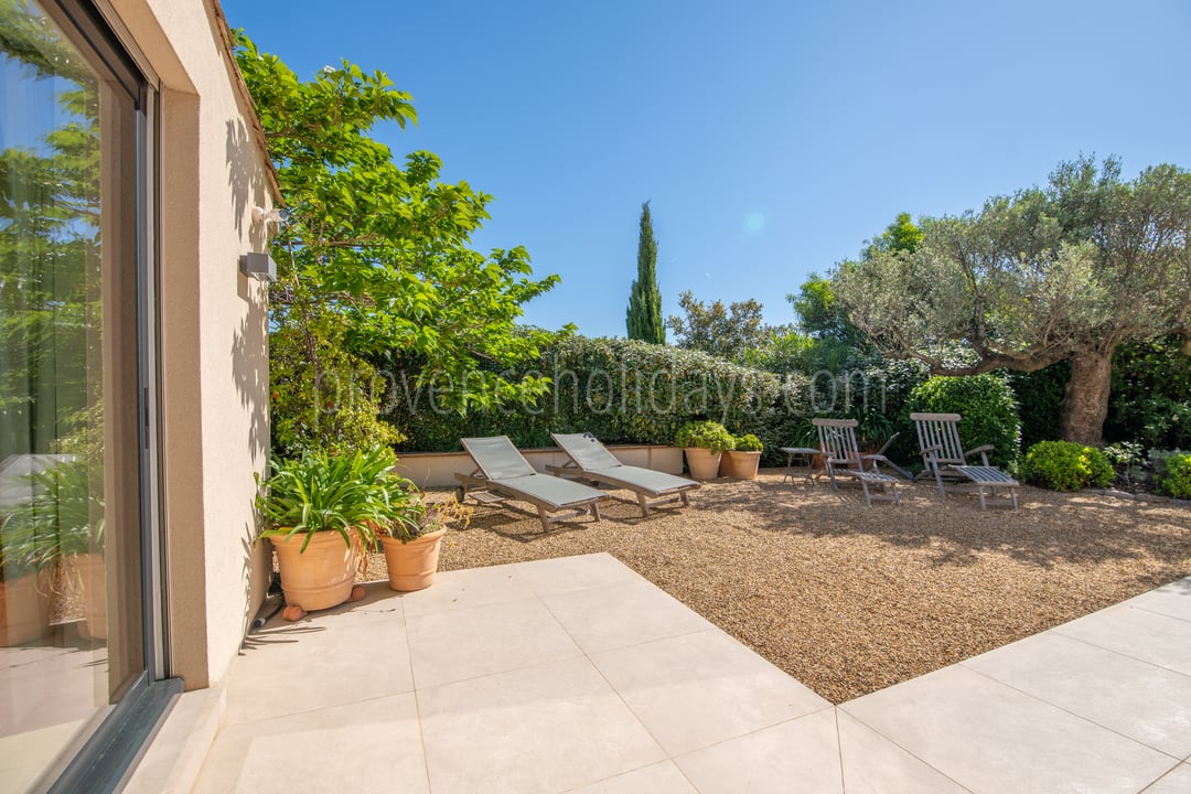 28 - Villa Blue: Villa: Exterior