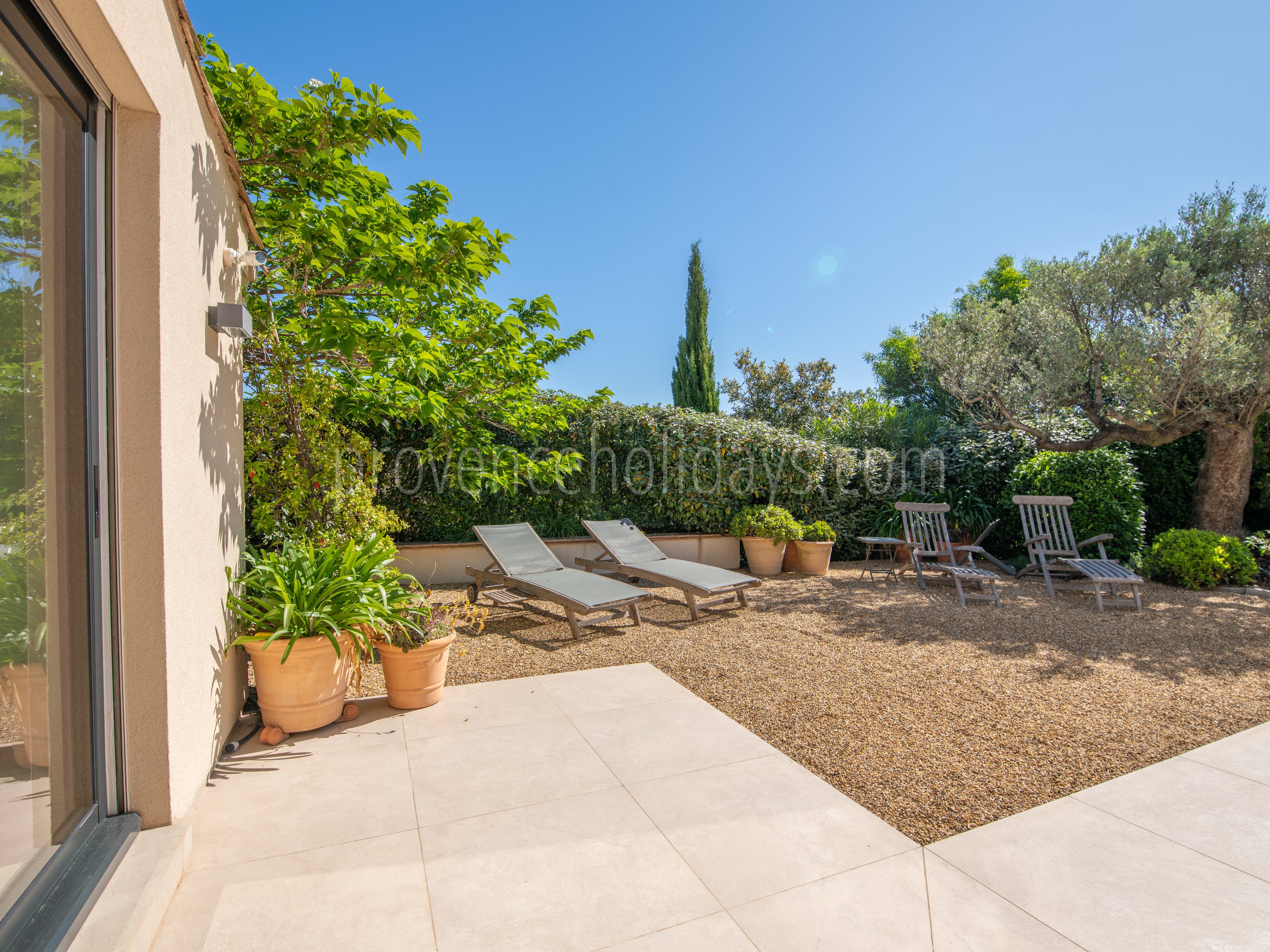 28 - Villa Blue: Villa: Exterior