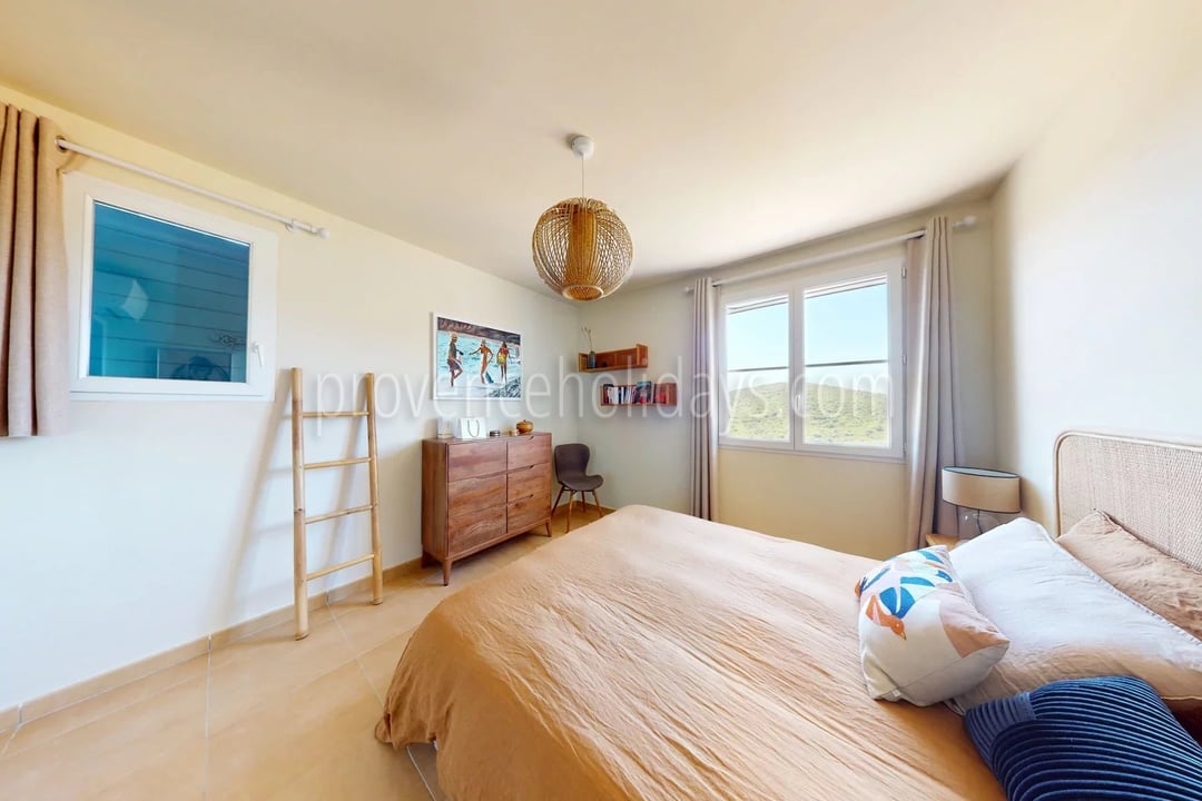 11 - Traditionelle Villa in Cavalaire-sur-Mer: Villa: Bedroom