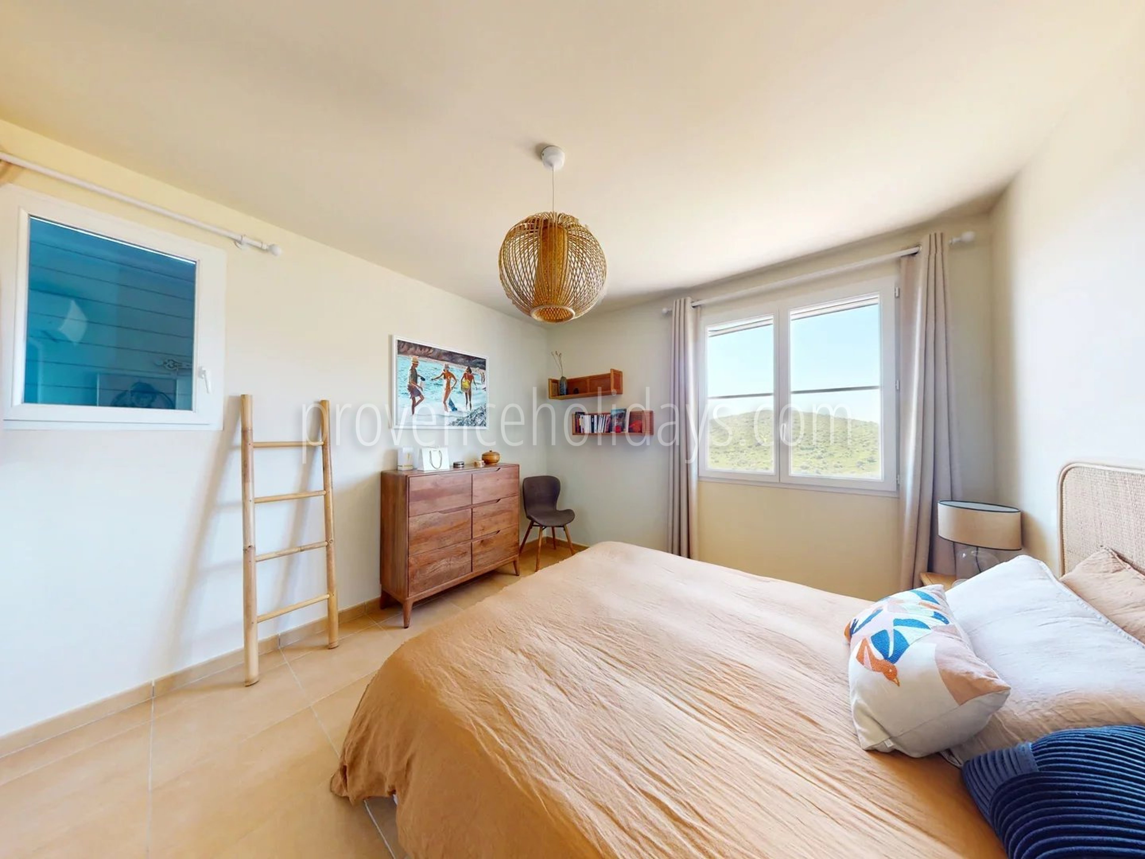 11 - Traditionelle Villa in Cavalaire-sur-Mer: Villa: Bedroom