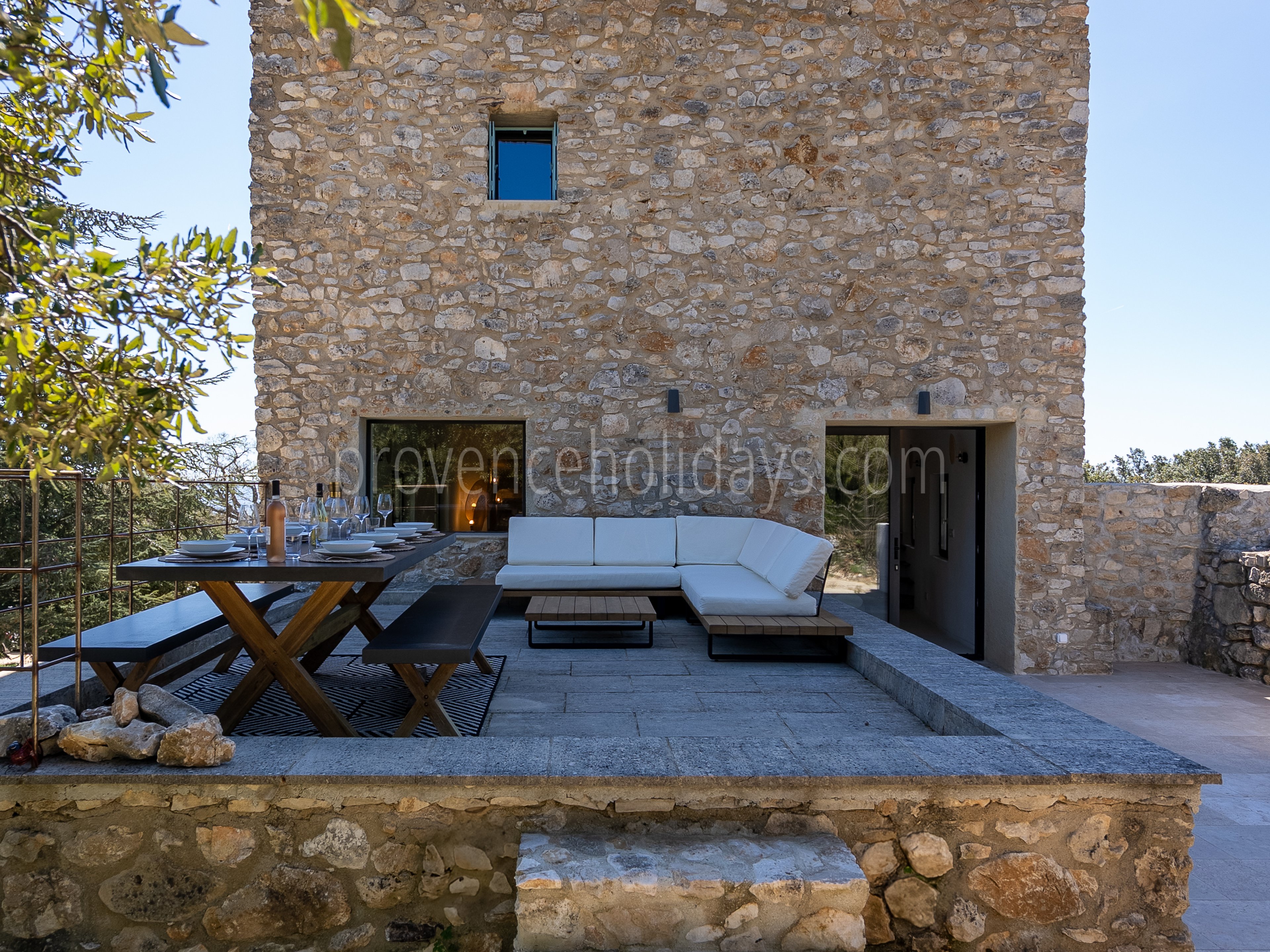 13 - Mas de la Rouquette: Villa: Exterior