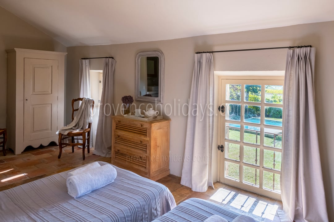 22 - Le Cottage: Villa: Interior