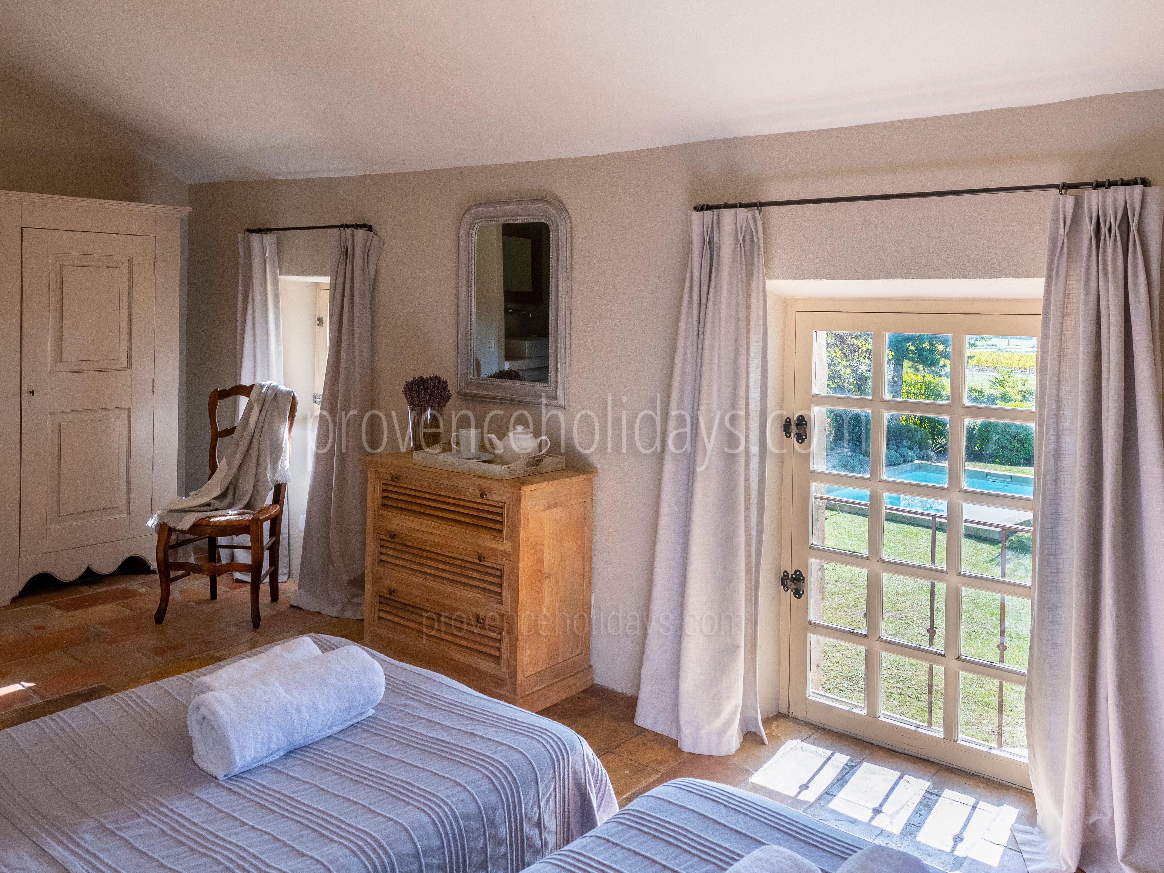22 - Le Cottage: Villa: Interior