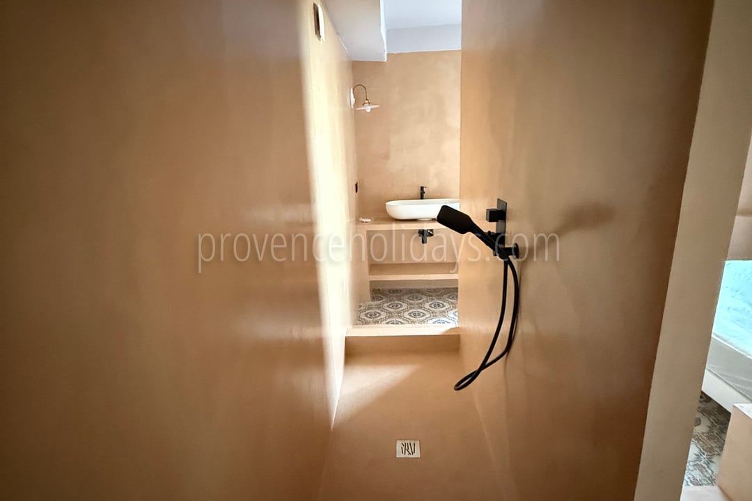 8 - Hotel Olivine: Villa: Bathroom