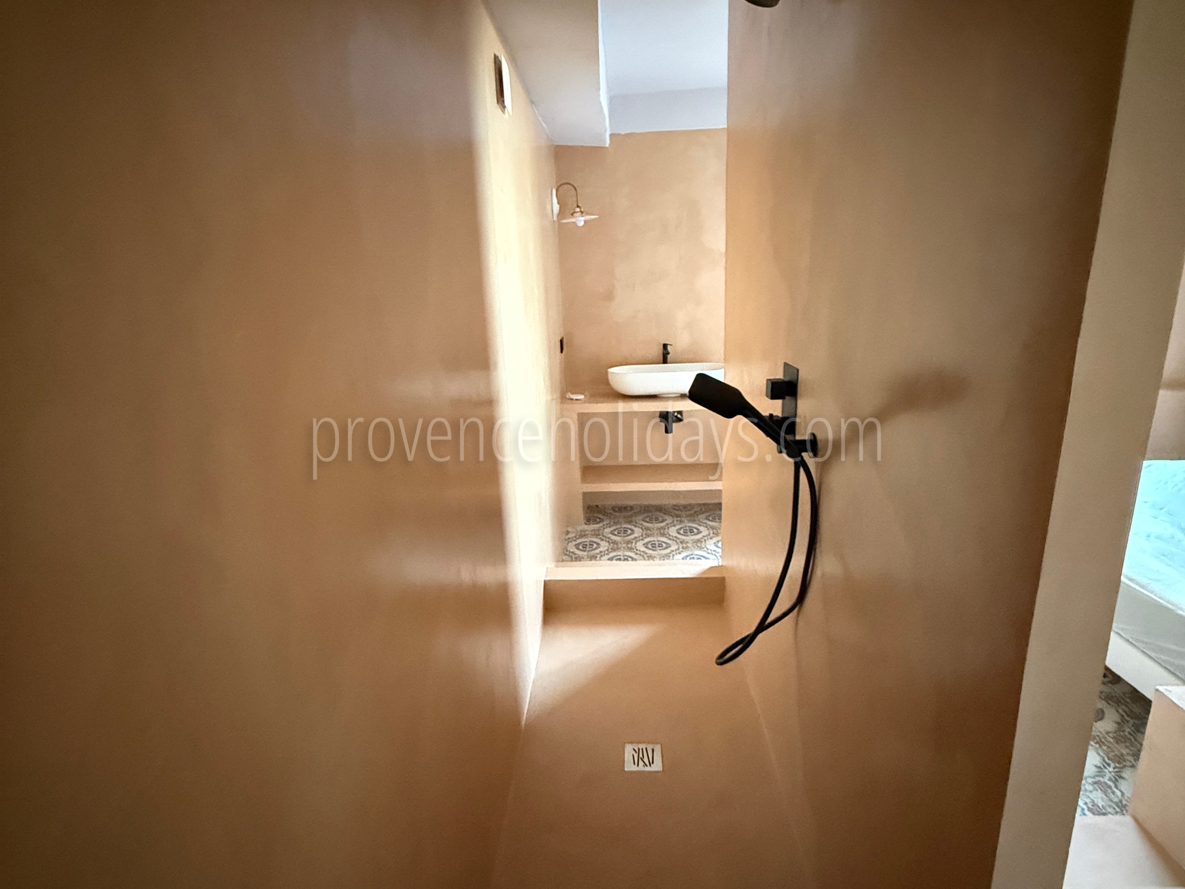 8 - Hotel Olivine: Villa: Bathroom