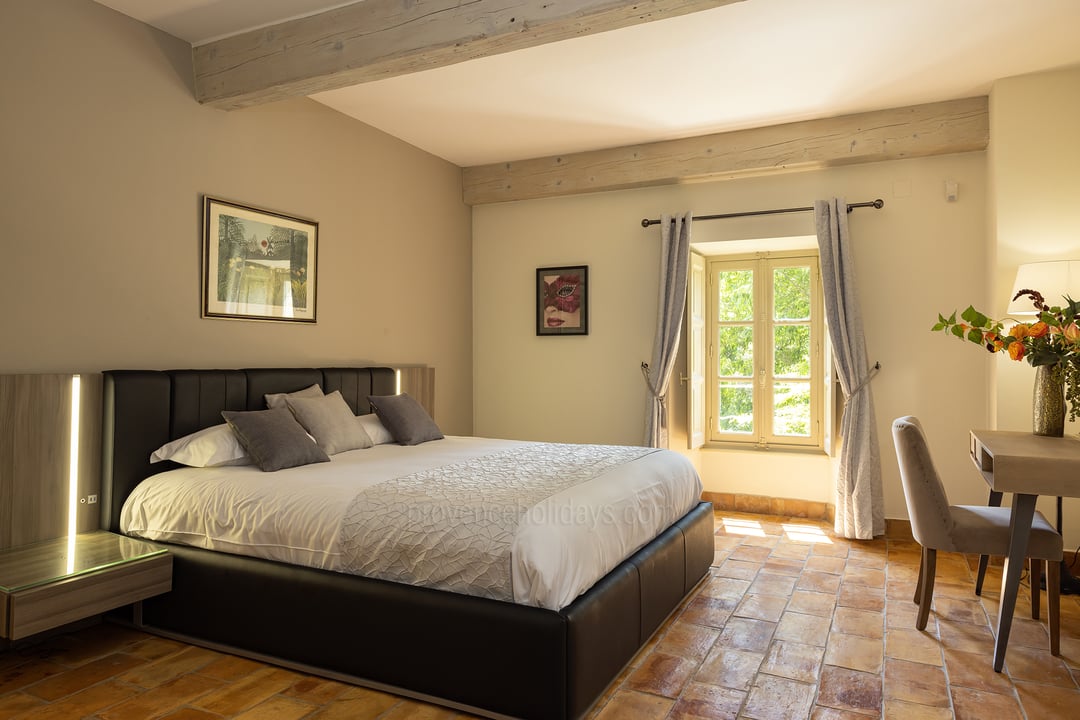7 - Le Moulin de Vaucroze: Villa: Bedroom
