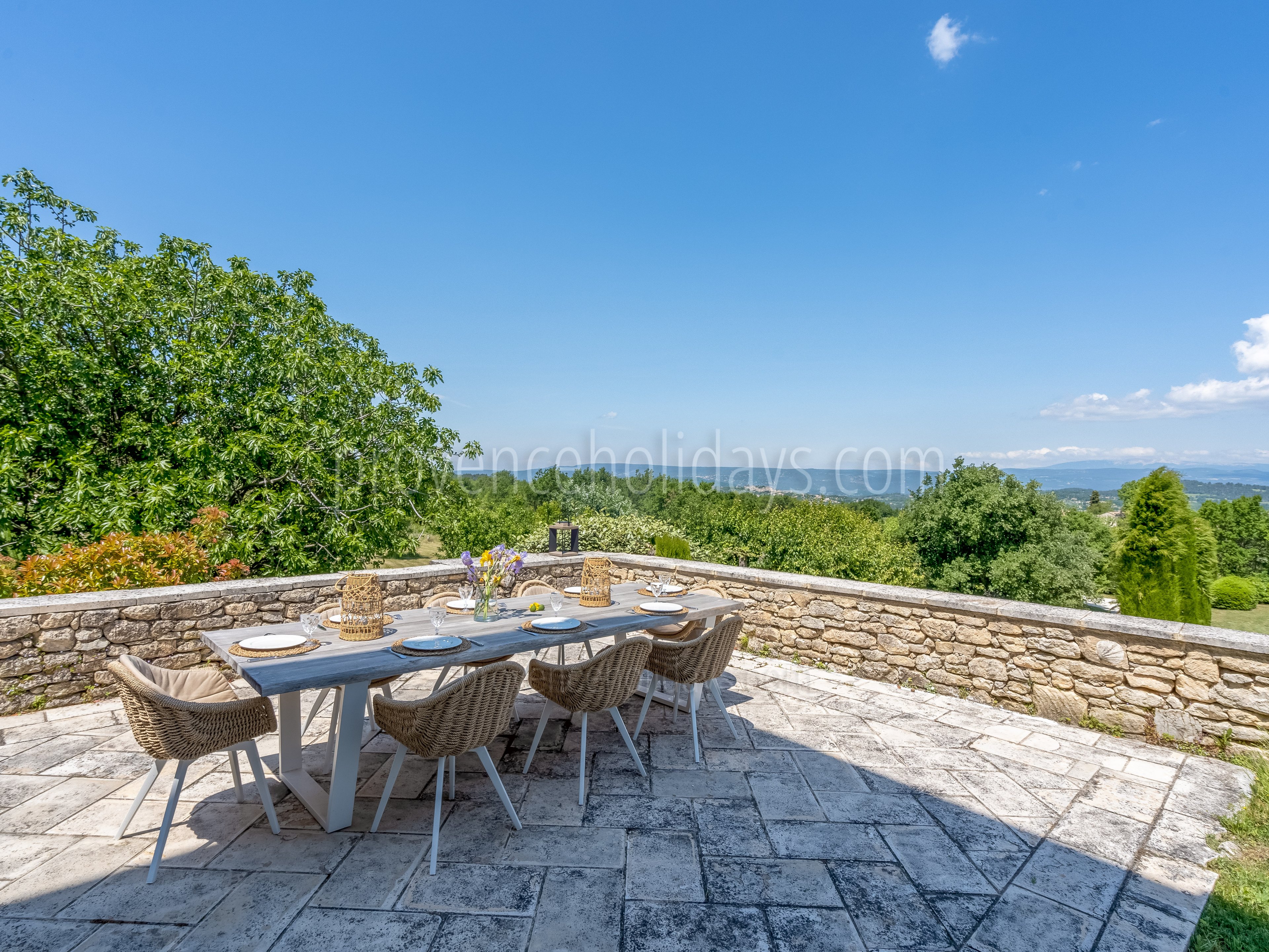 52 - Bastide des Magnans: Villa: Exterior