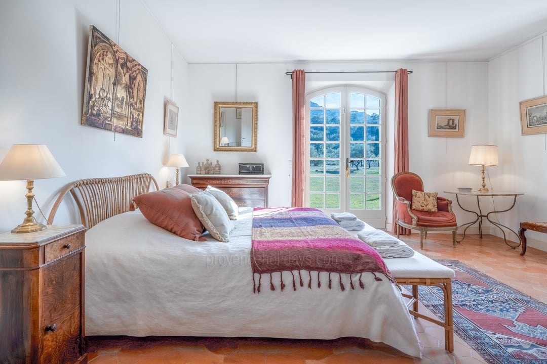 47 - Mas des Trois Cyprès: Villa: Bedroom