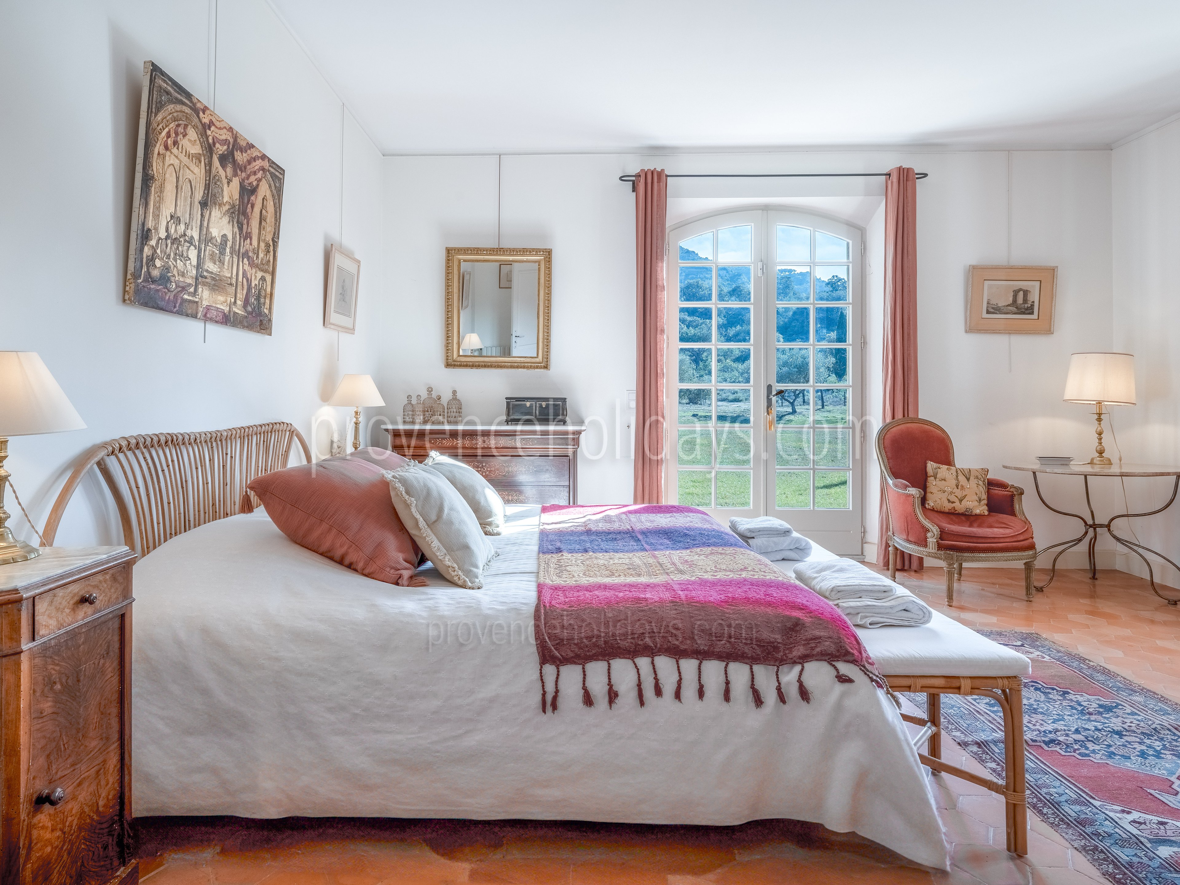 46 - Mas des Trois Cyprès: Villa: Bedroom