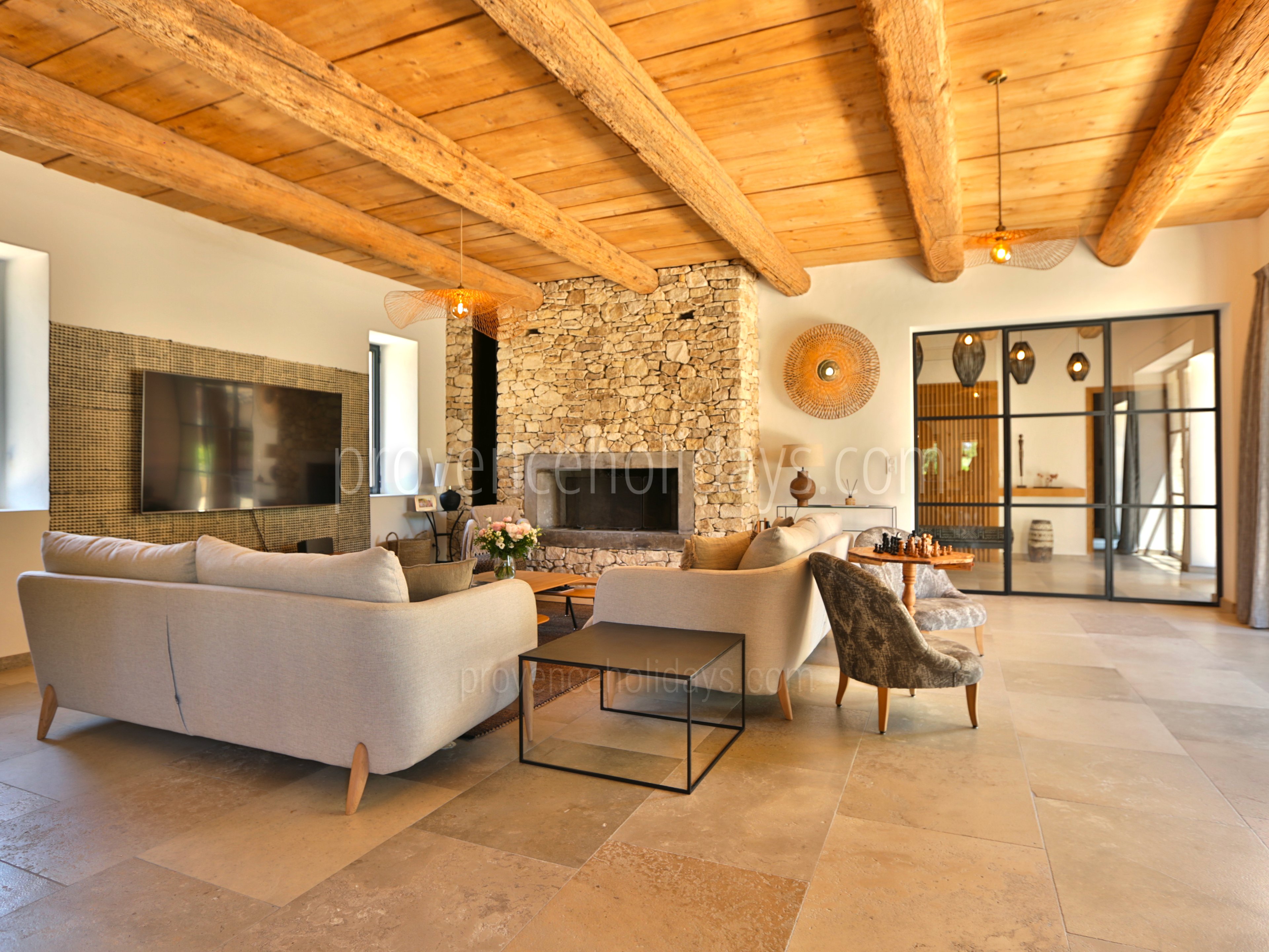 44 - Mas des Lumières: Villa: Interior