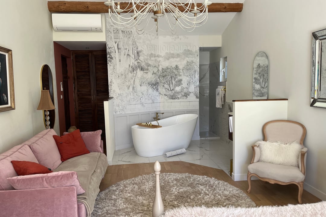 21 - Le Mas de la Cabro: Villa: Bedroom