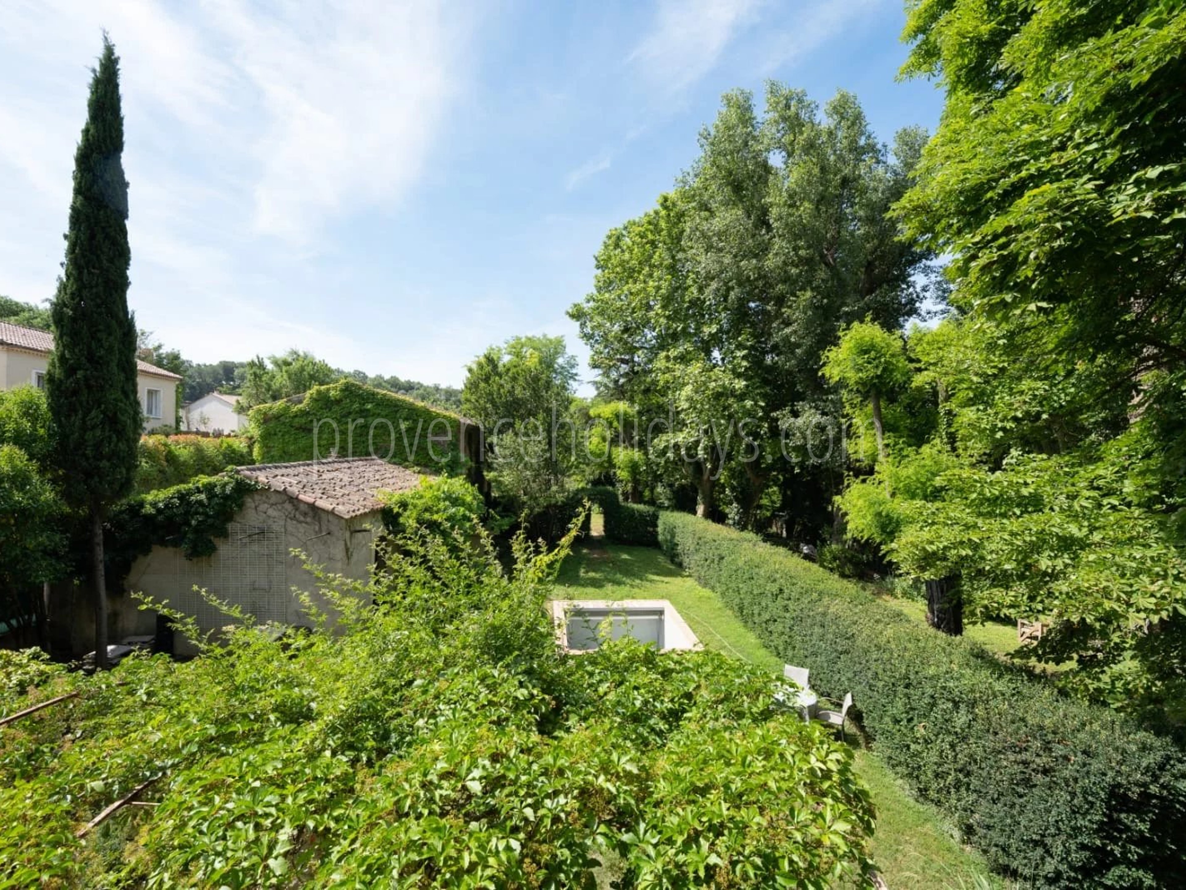4 - Stone bastide in Ansouis: Villa: Exterior
