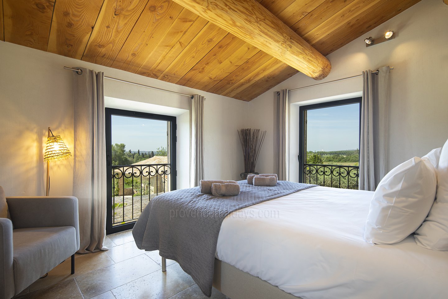 30 - Mas des Thyms: Villa: Bedroom