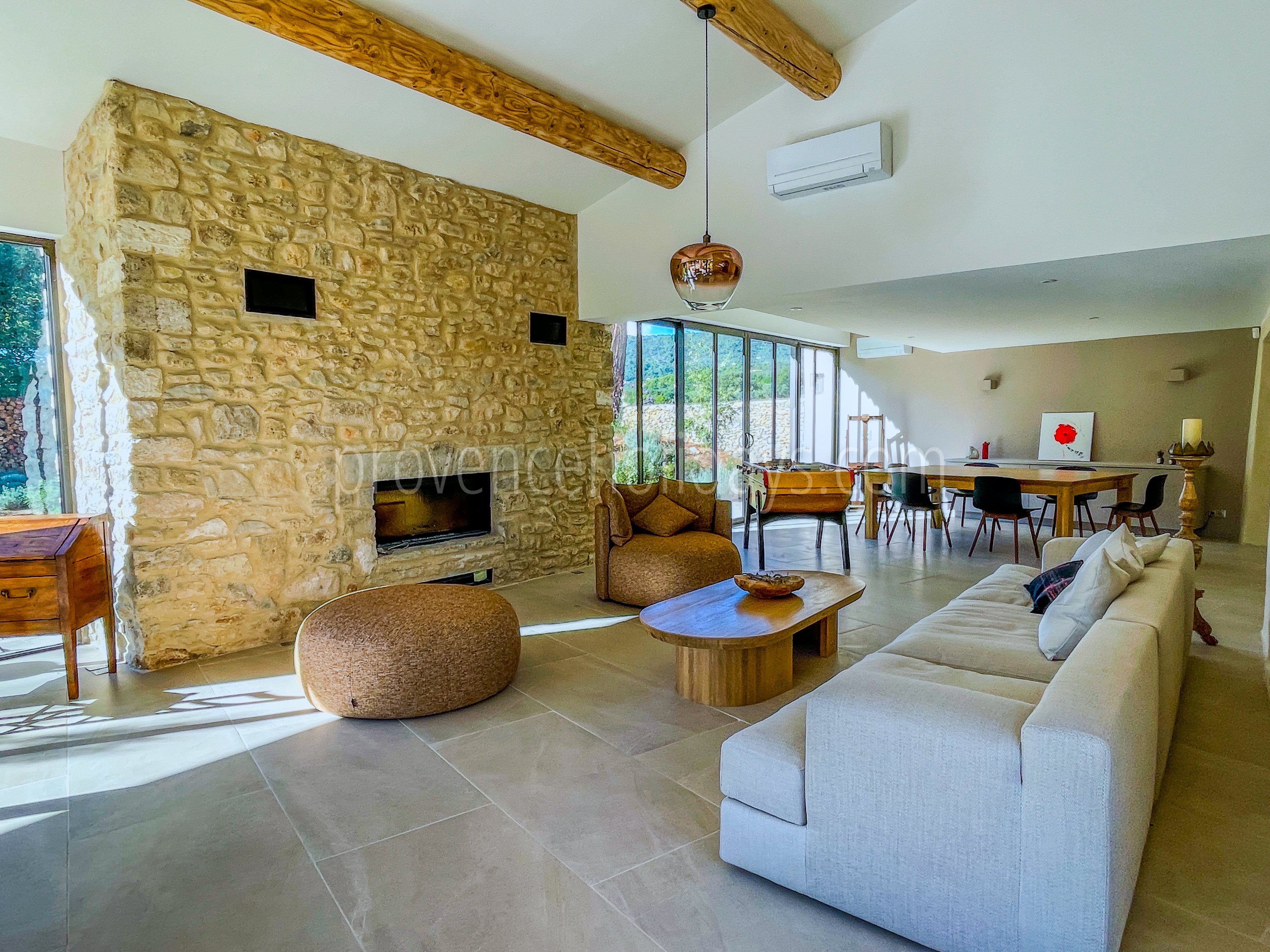 10 - Le Clos des Magnans: Villa: Interior
