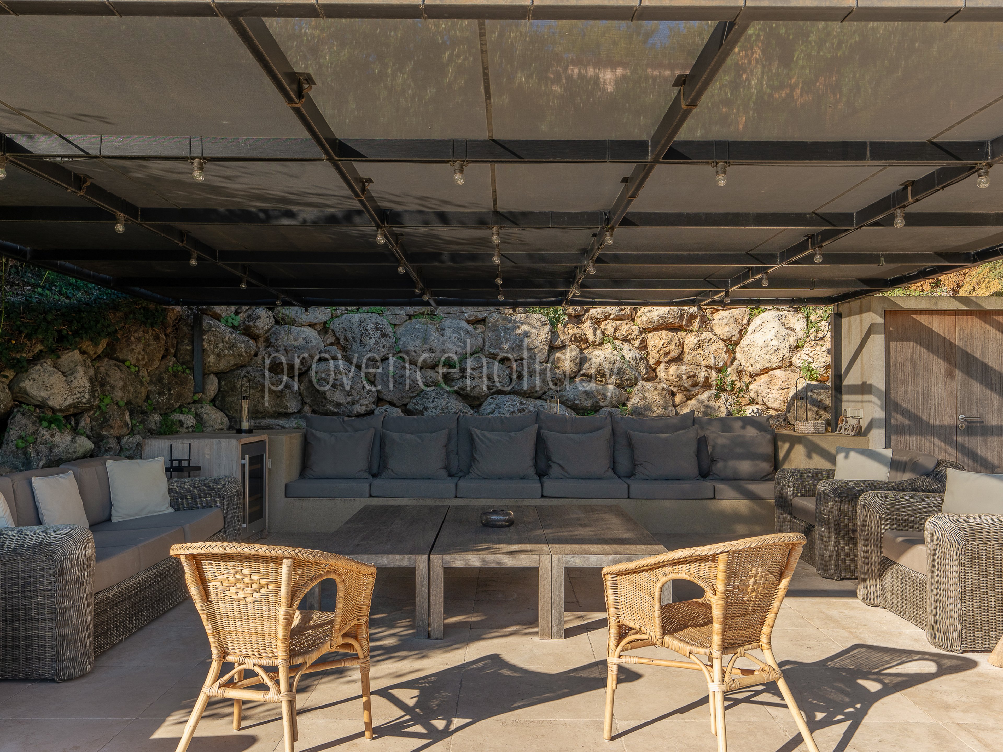 26 - Domaine Three Lakes: Villa: Exterior