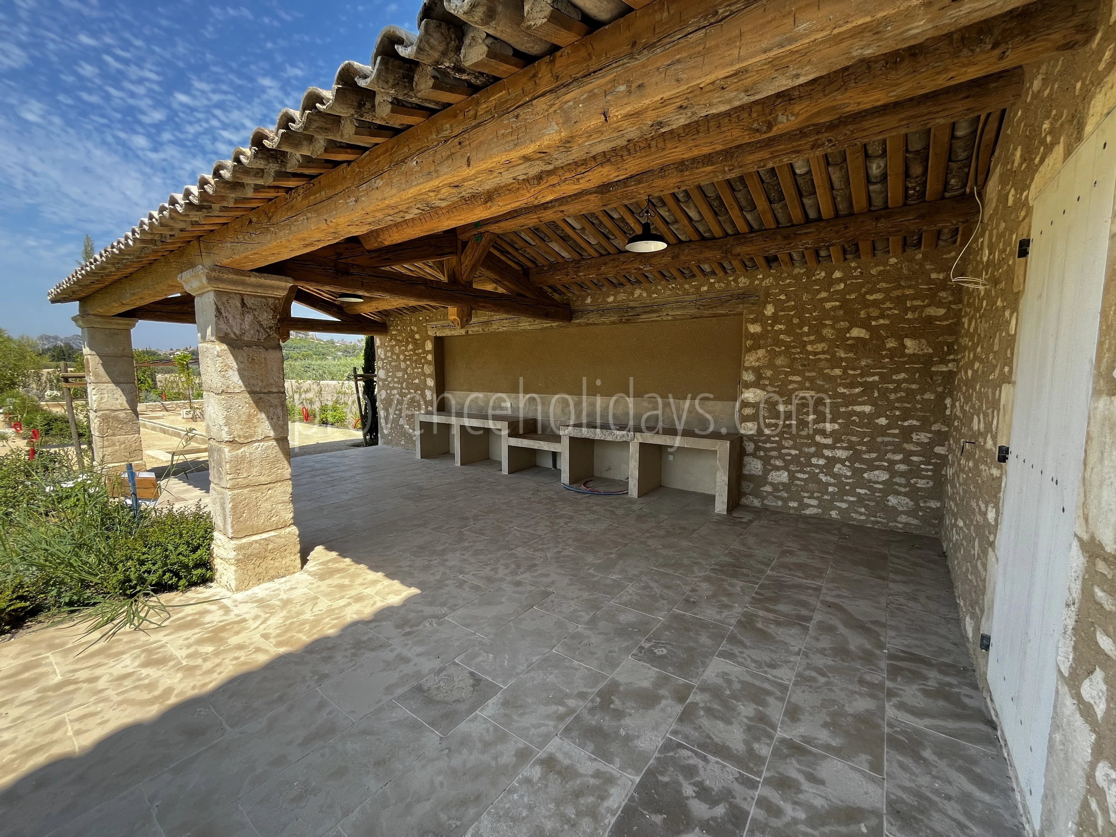 9 - Provençal mas in Eygalières: Villa: Exterior