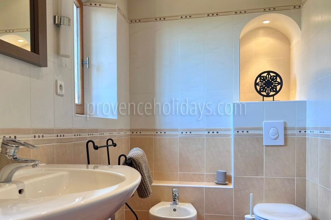 22 - Villa Valery: Villa: Bathroom