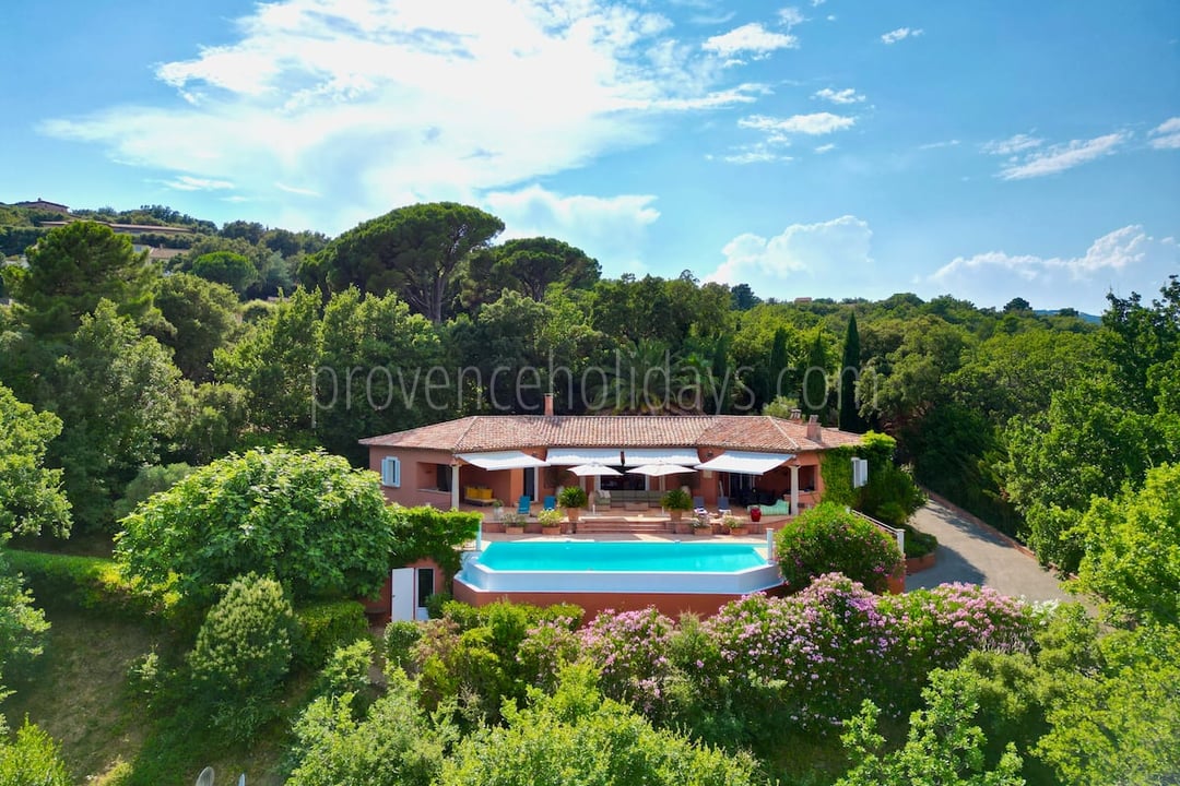 Familienanwesen mit außergewöhnlichem Meerblick in der Nähe von Saint-Tropez