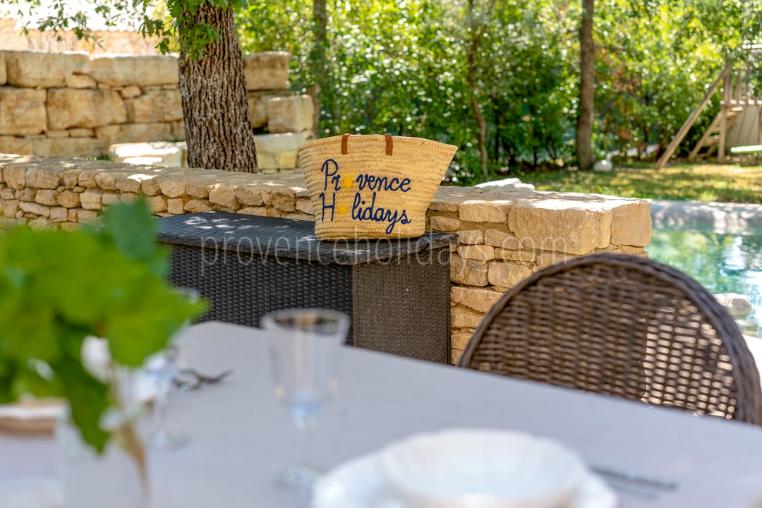 Gezinsvriendelijke villa in Gordes met prachtig interieur en privézwembad 8 - Villa Les Chênes Doux: Villa: Exterior